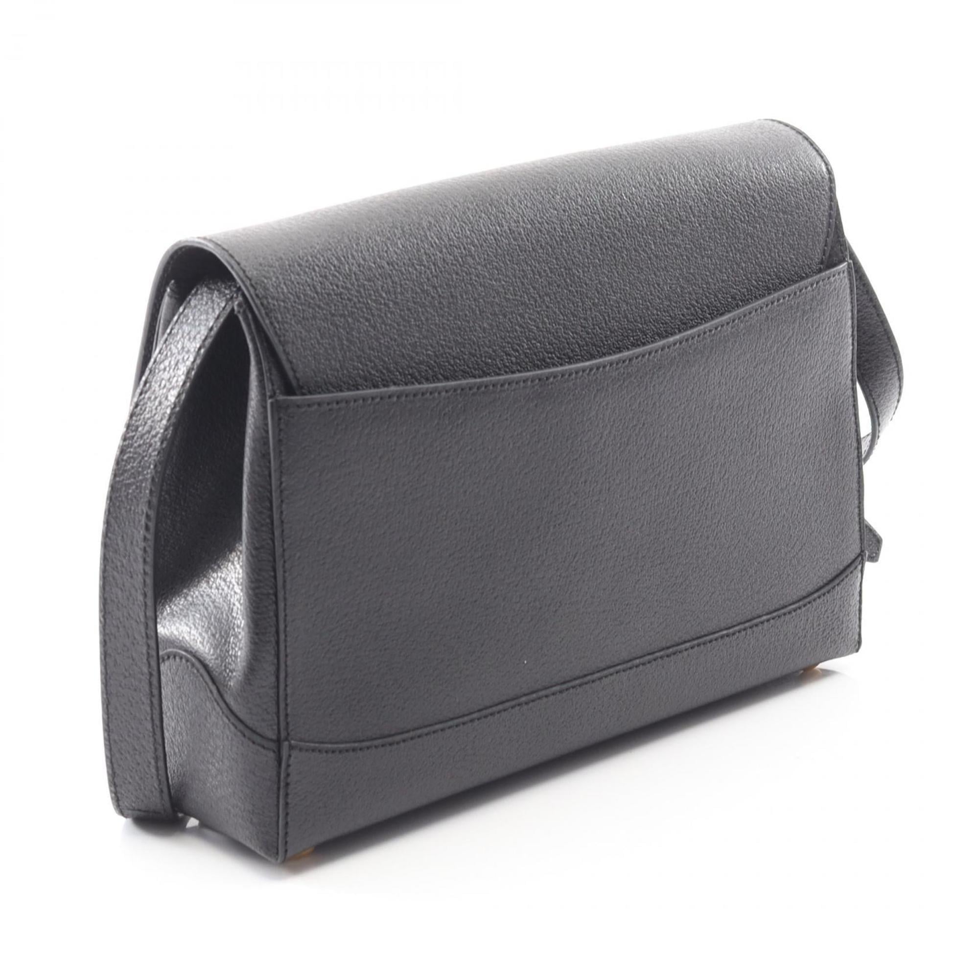Celine Black Leather Shoulder Bag (Pre-Owned)