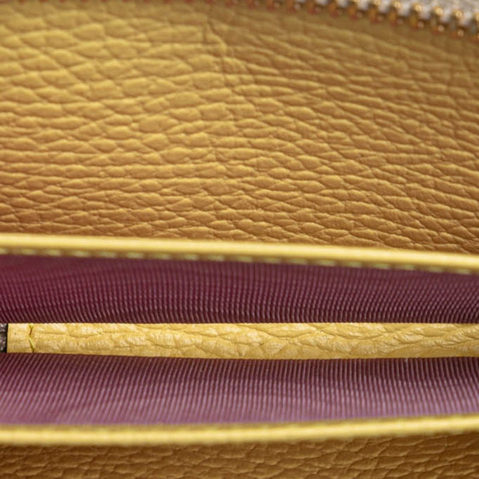 Gucci Gold Beige Leather Coin Purse/Coin Case (Pre-Owned)