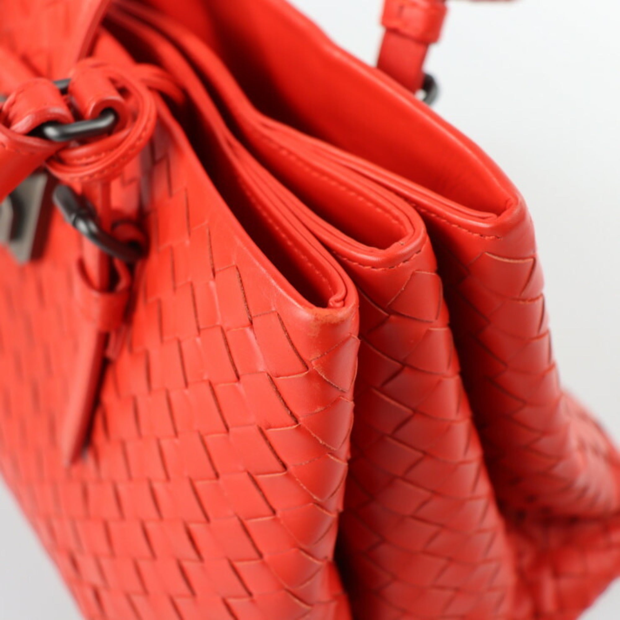 Bottega Veneta Intrecciato Red Color Intrecciato Handbag Shoulder Bag Tote Bag (Pre-Owned)