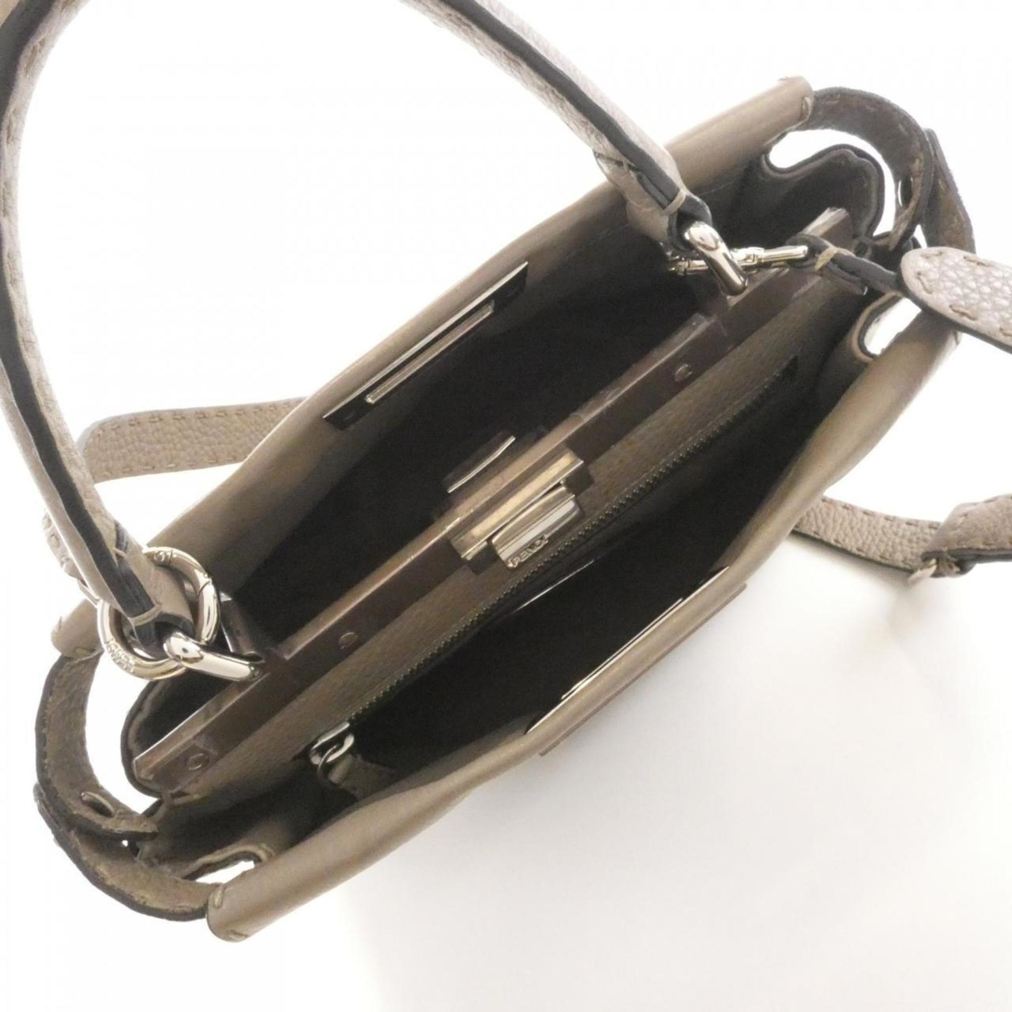 Fendi Beige Leather Handbag (Pre-Owned)