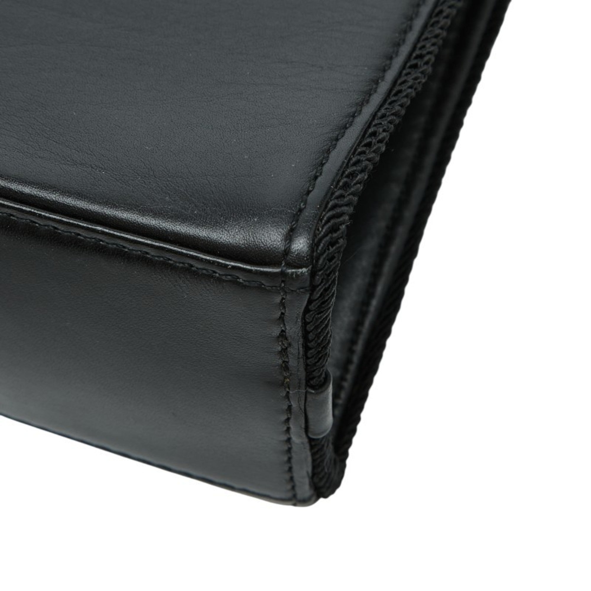 Christian Dior Black Leather Shoulder Bag (Pre-Owned)