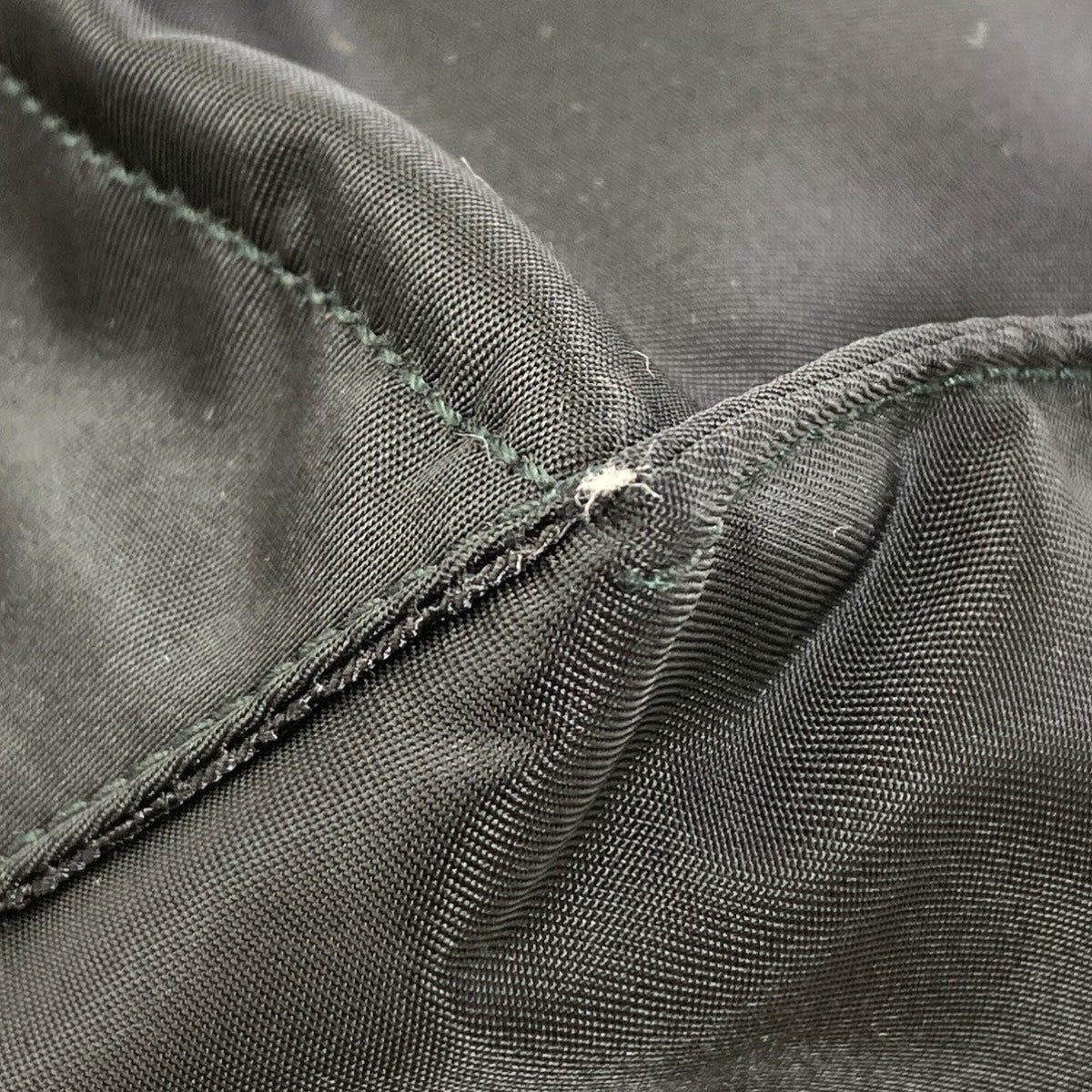 Prada Black Nylon Tote Bag (Pre-Owned)