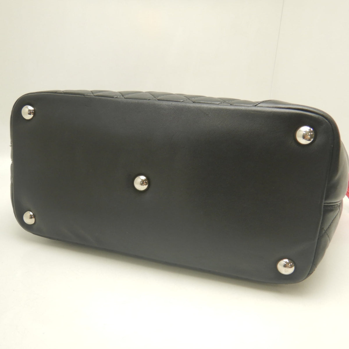 Chanel Black Leather Tote Bag (Pre-Owned)