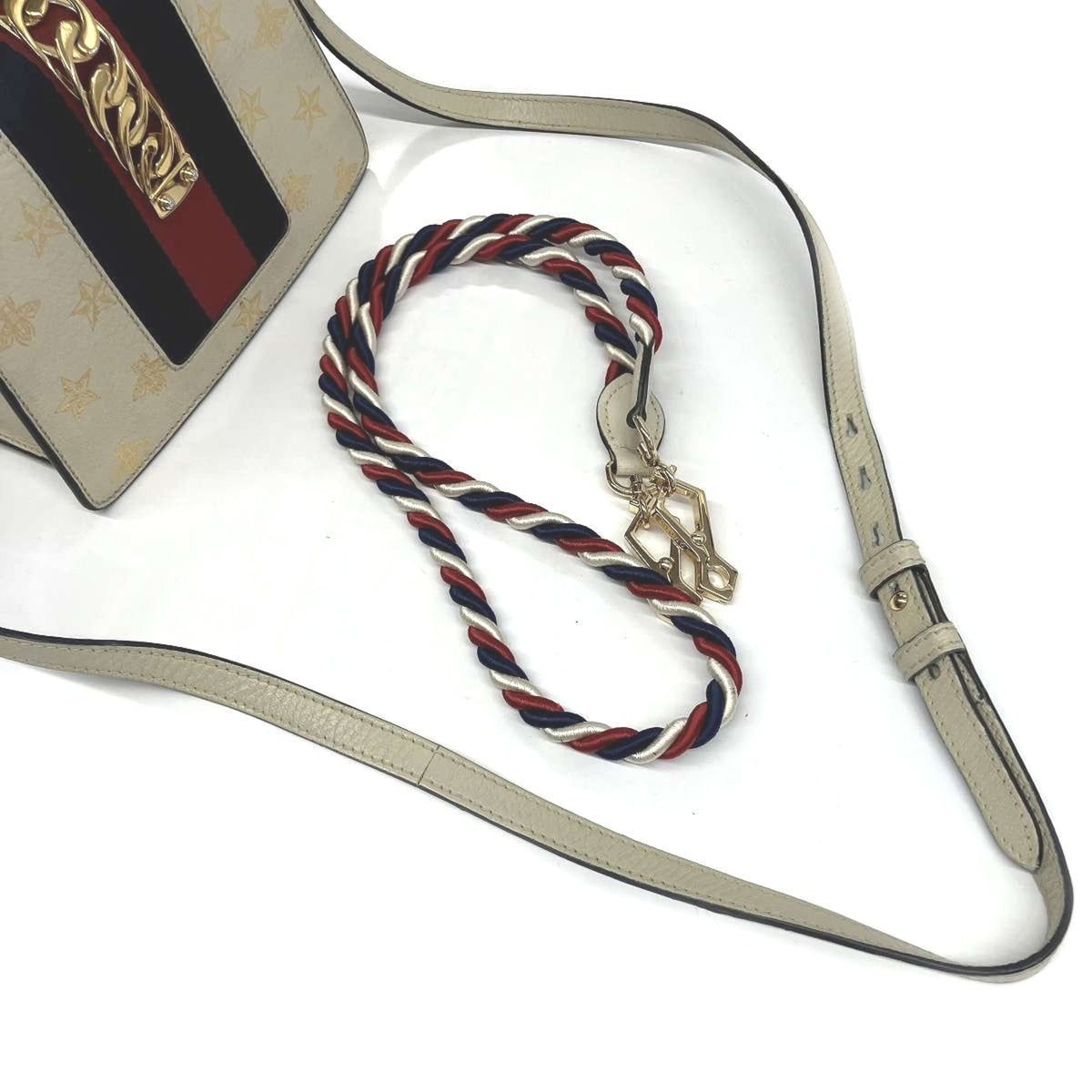 Gucci Ivory Leather Shoulder Bag (Pre-Owned)