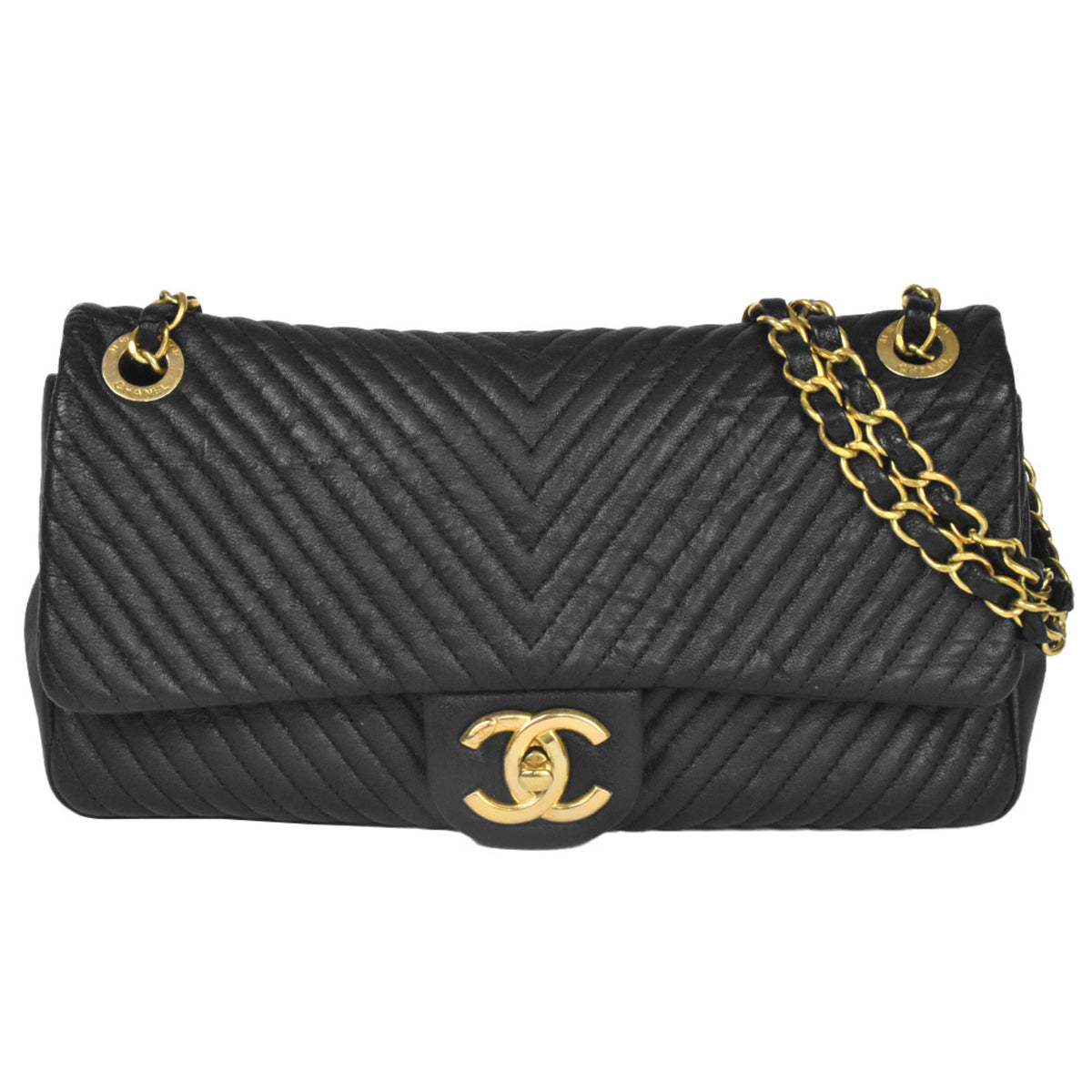 Chanel Chevron (V Stitch) Black Leather Shoulder Bag (Pre-Owned)
