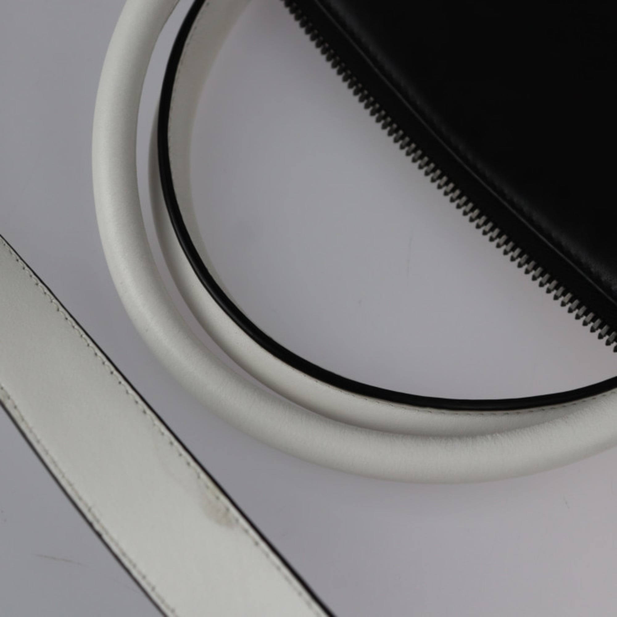 Givenchy Black White Leather Handbag Shoulder Bag Tote Bag (Pre-Owned)