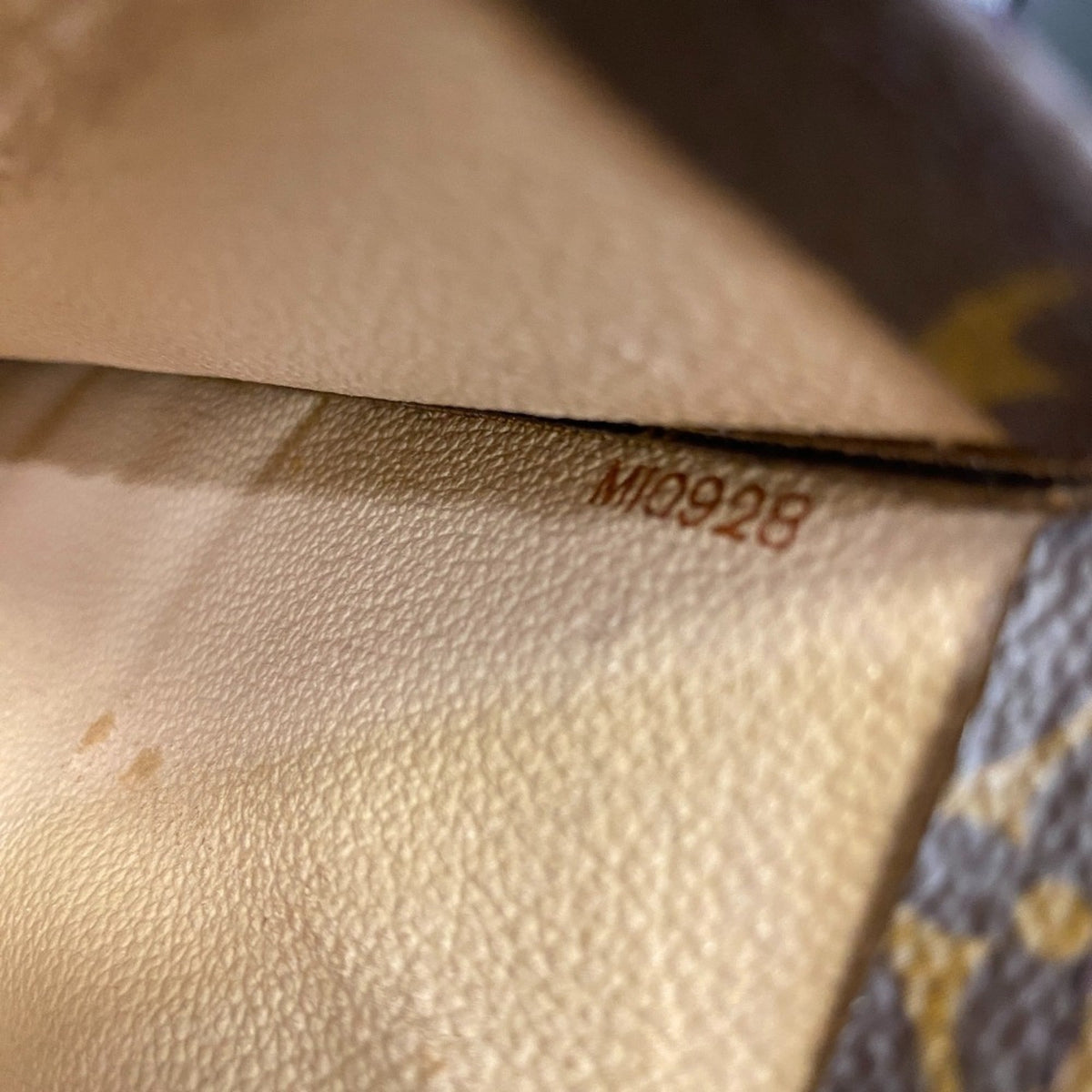Louis Vuitton Brown Monogram Leather Handbag Tote Bag (Pre-Owned)