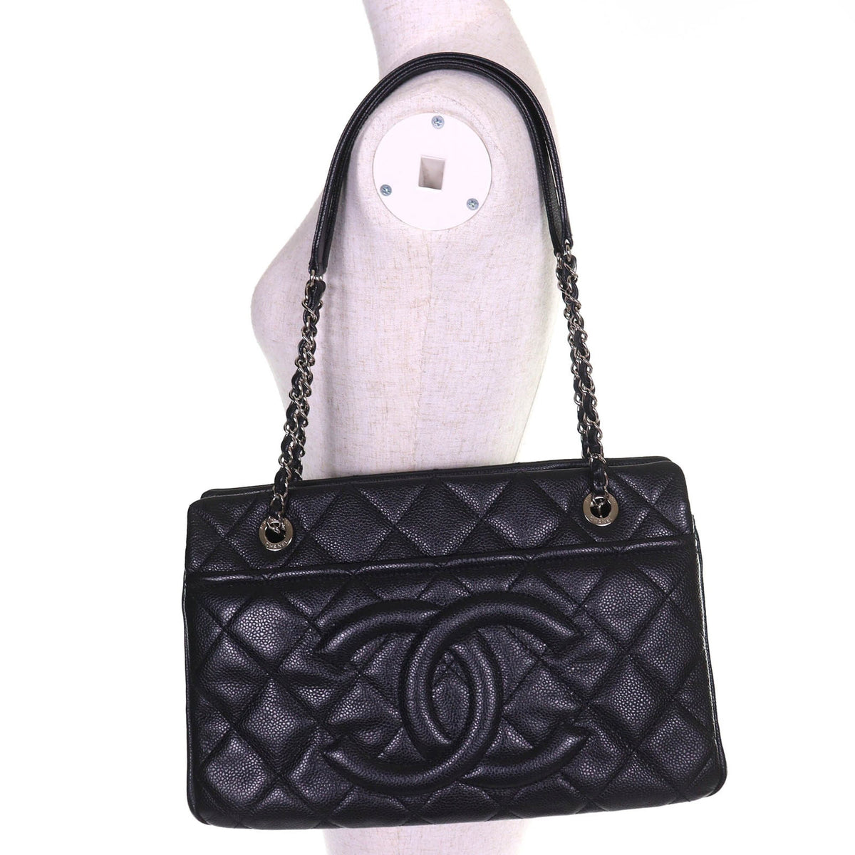 Chanel Matelasse Black Grained Calfskin Tote Bag (Pre-Owned)