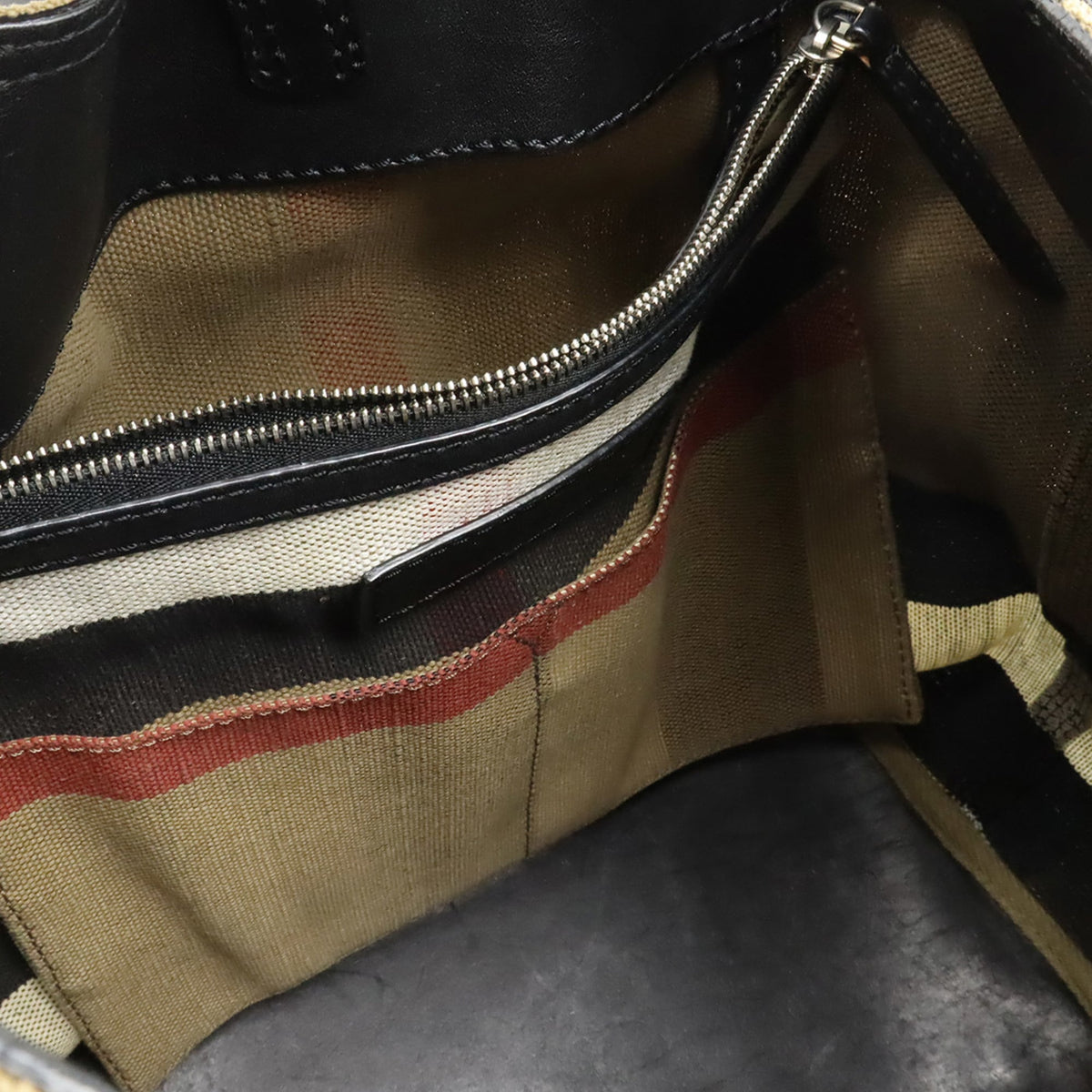 Burberry Black Brown Red Color Canvas Leather Shoulder Bag (Pre-Owned)