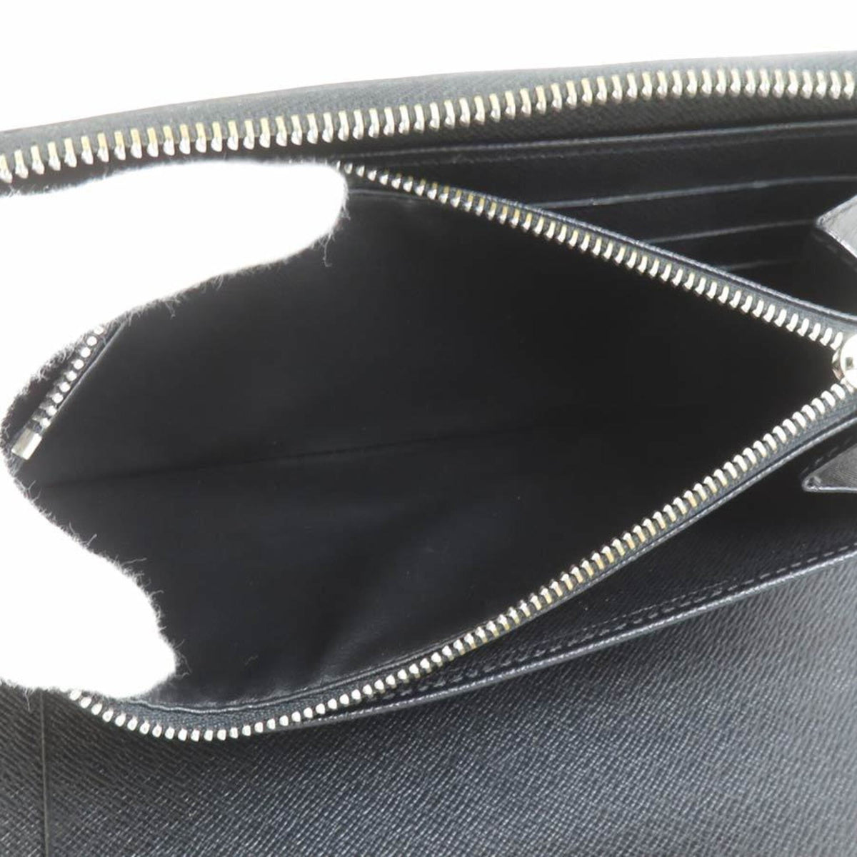 Louis Vuitton Noir Epi Leather Long Wallet (Bi-Fold) (Pre-Owned)