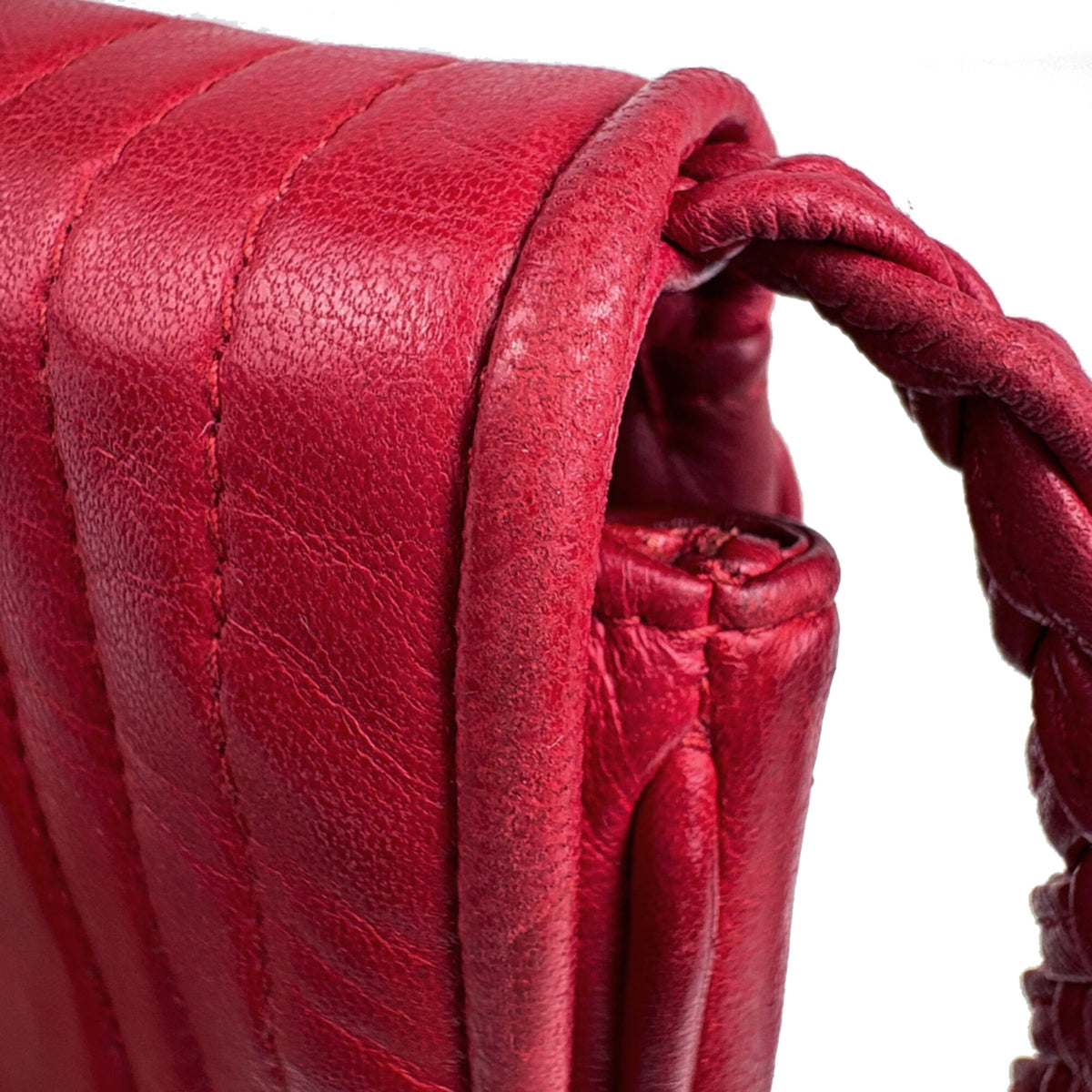 Chanel Red Color Leather Shoulder Bag (Pre-Owned)