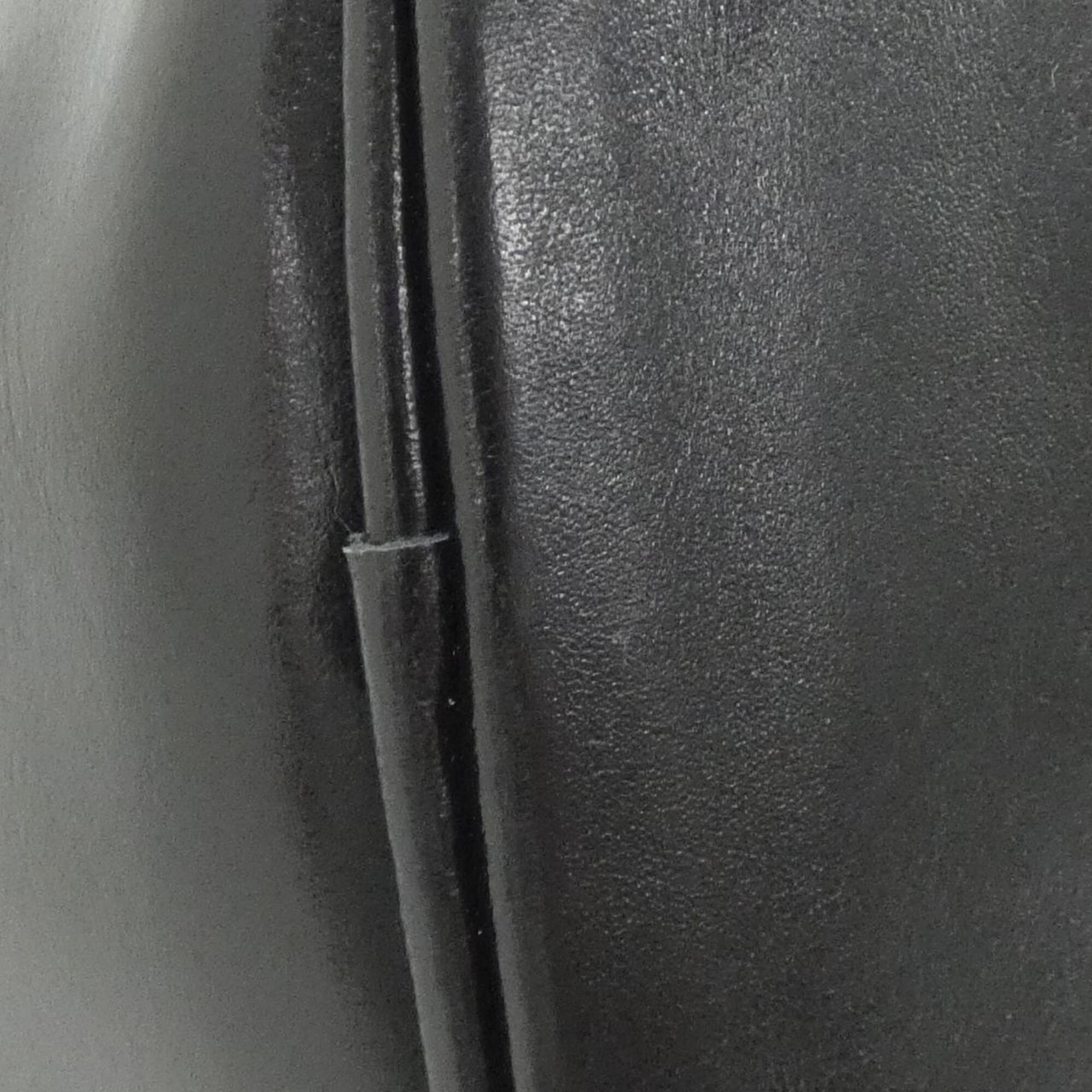 Louis Vuitton Black Leather Boston Bag (Pre-Owned)