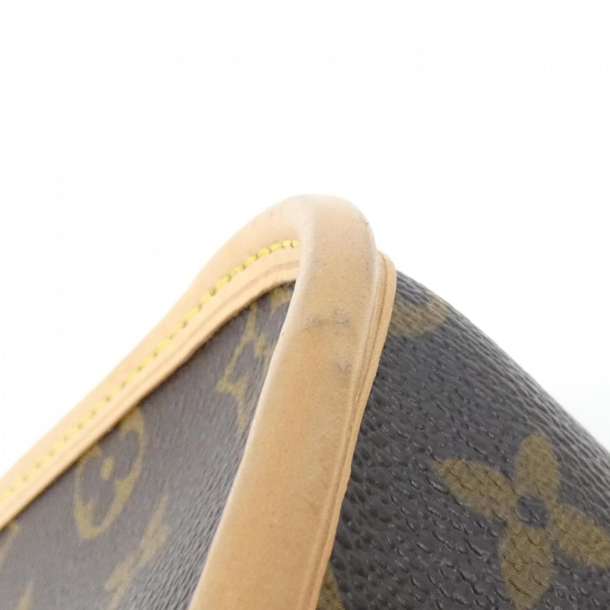 Louis Vuitton Marron Coated Canvas Shoulder Bag (Pre-Owned)