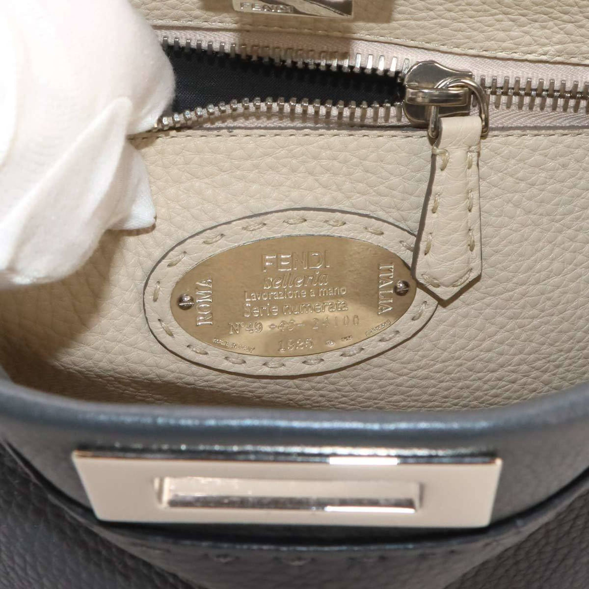 Fendi Gray Leather Handbag (Pre-Owned)