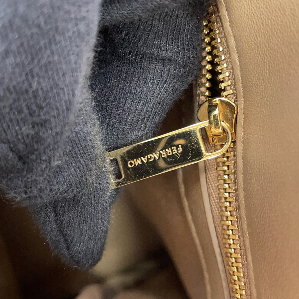 Salvatore Ferragamo Beige Fabric Handbag Tote Bag (Pre-Owned)