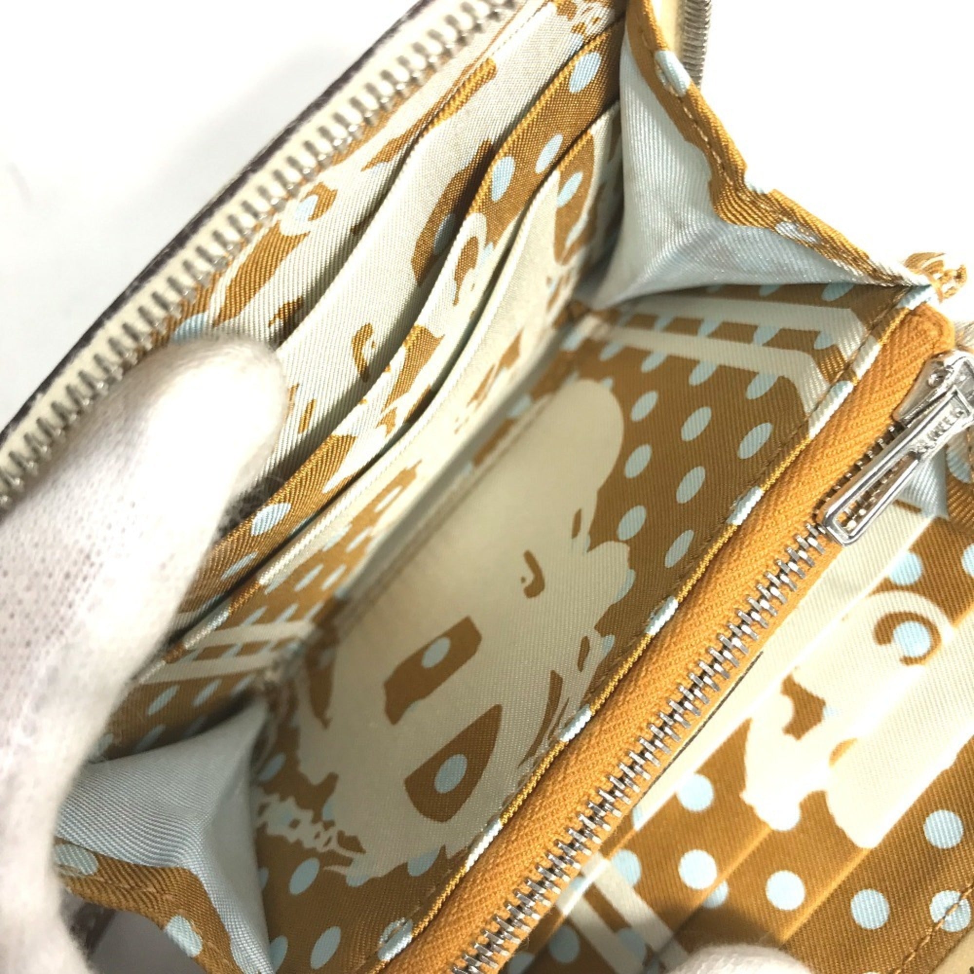 Hermes Silk'in White Epsom Leather Coin Purse/Coin Case (Pre-Owned)