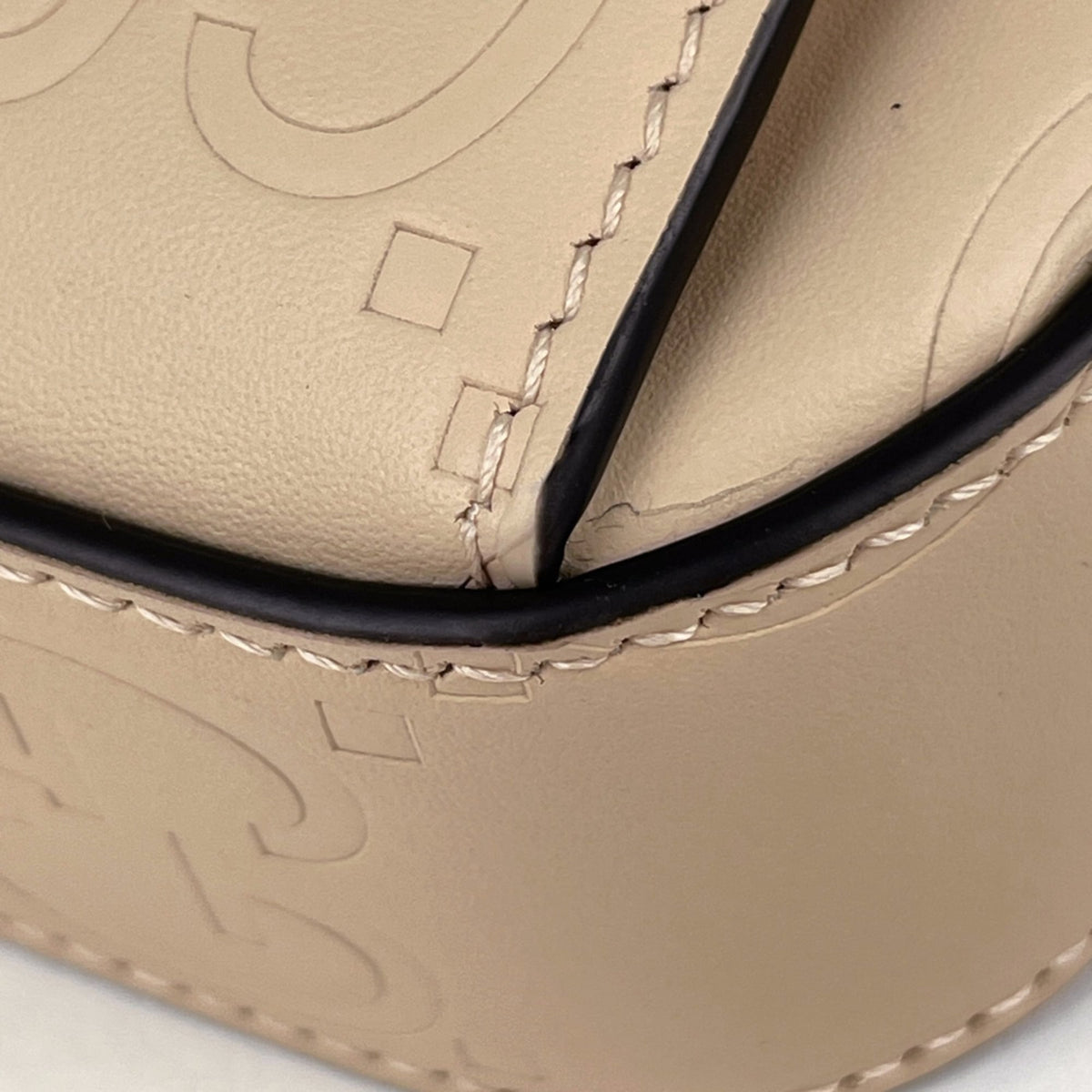 Gucci Beige Leather Shoulder Bag (Pre-Owned)