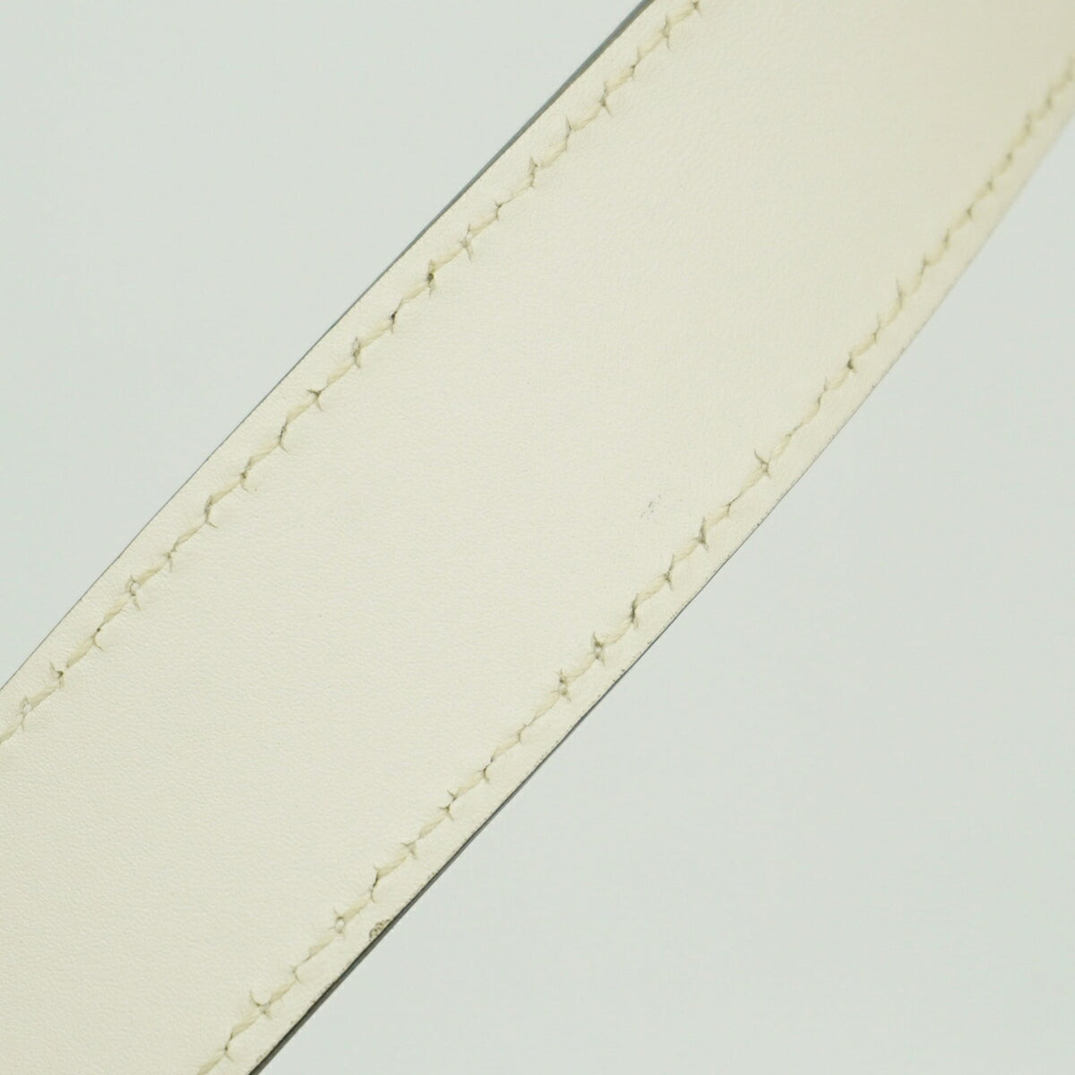 Gucci Ivory Leather Shoulder Bag (Pre-Owned)