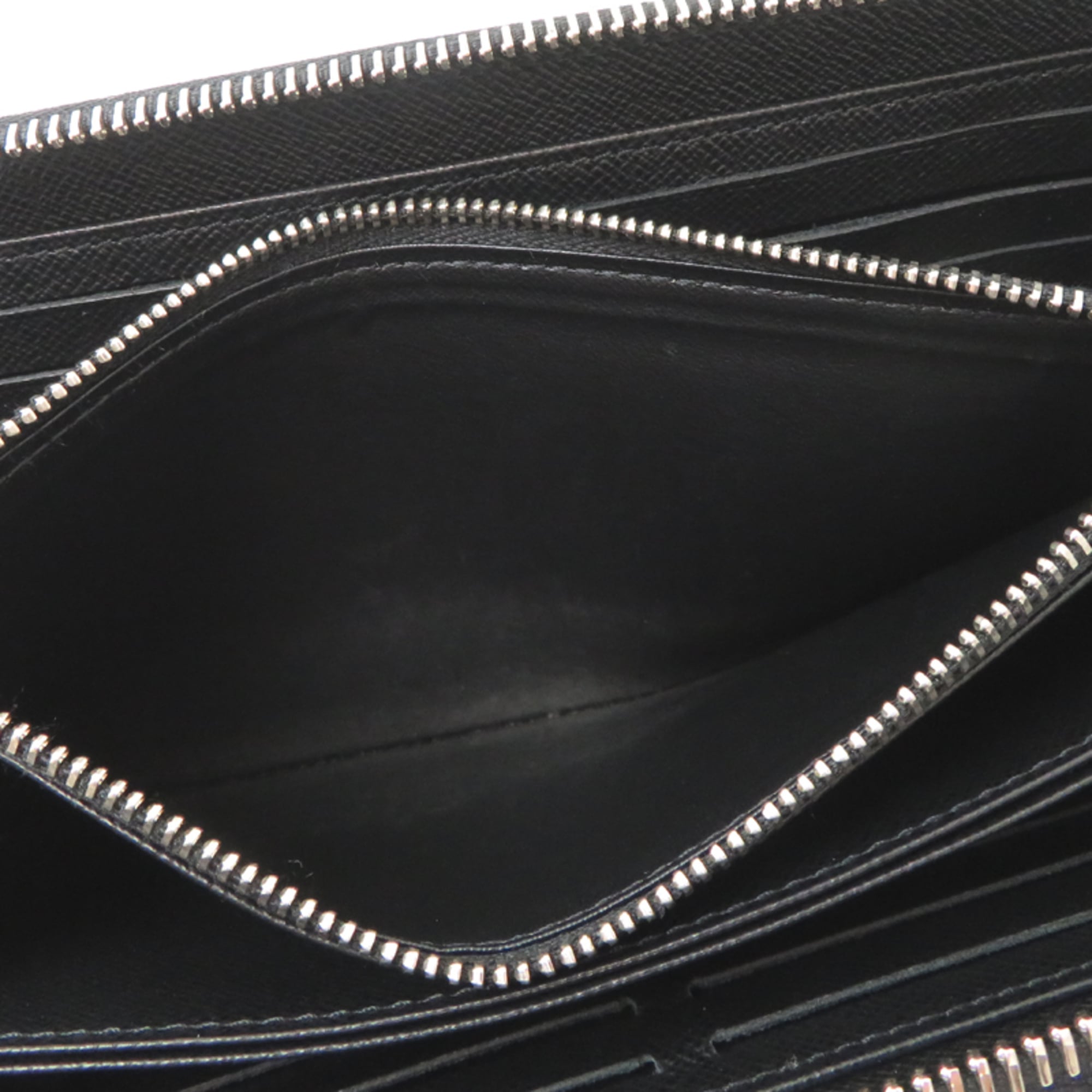 Louis Vuitton Black Noir Epi Leather Long Wallet (Bi-Fold) (Pre-Owned)
