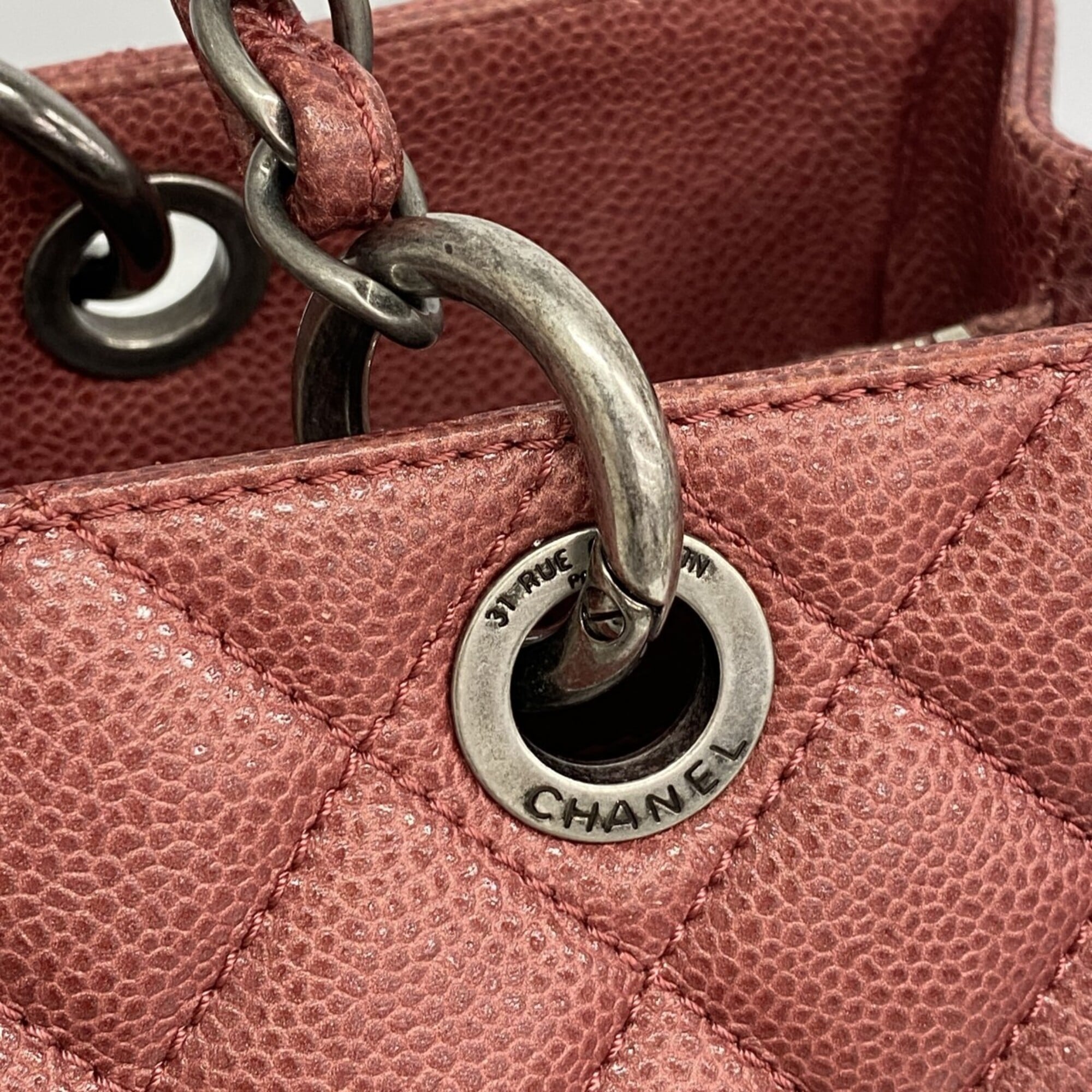 Chanel Red Color Grained Calfskin Tote Bag (Pre-Owned)