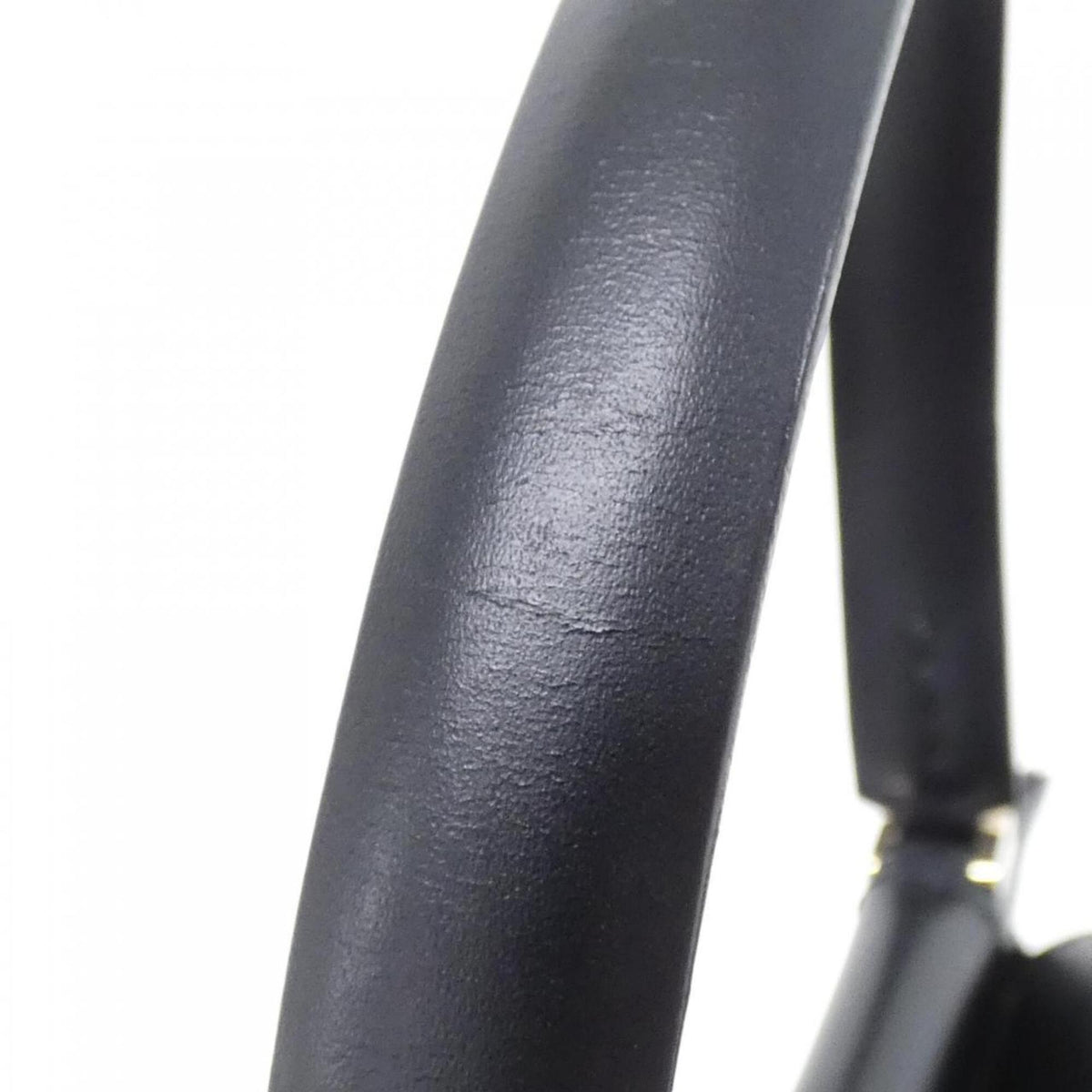 Louis Vuitton Black Leather Handbag (Pre-Owned)