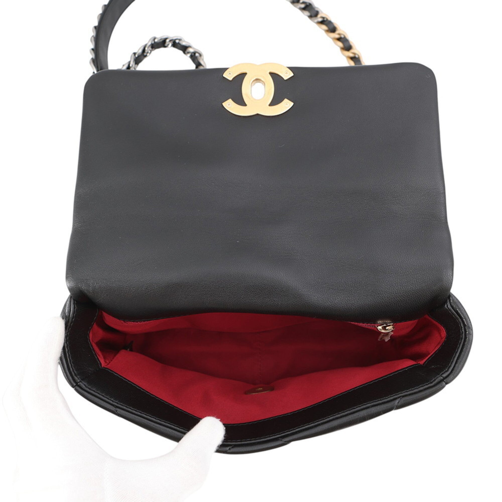 Chanel Black Leather Handbag Shoulder Bag (Pre-Owned)