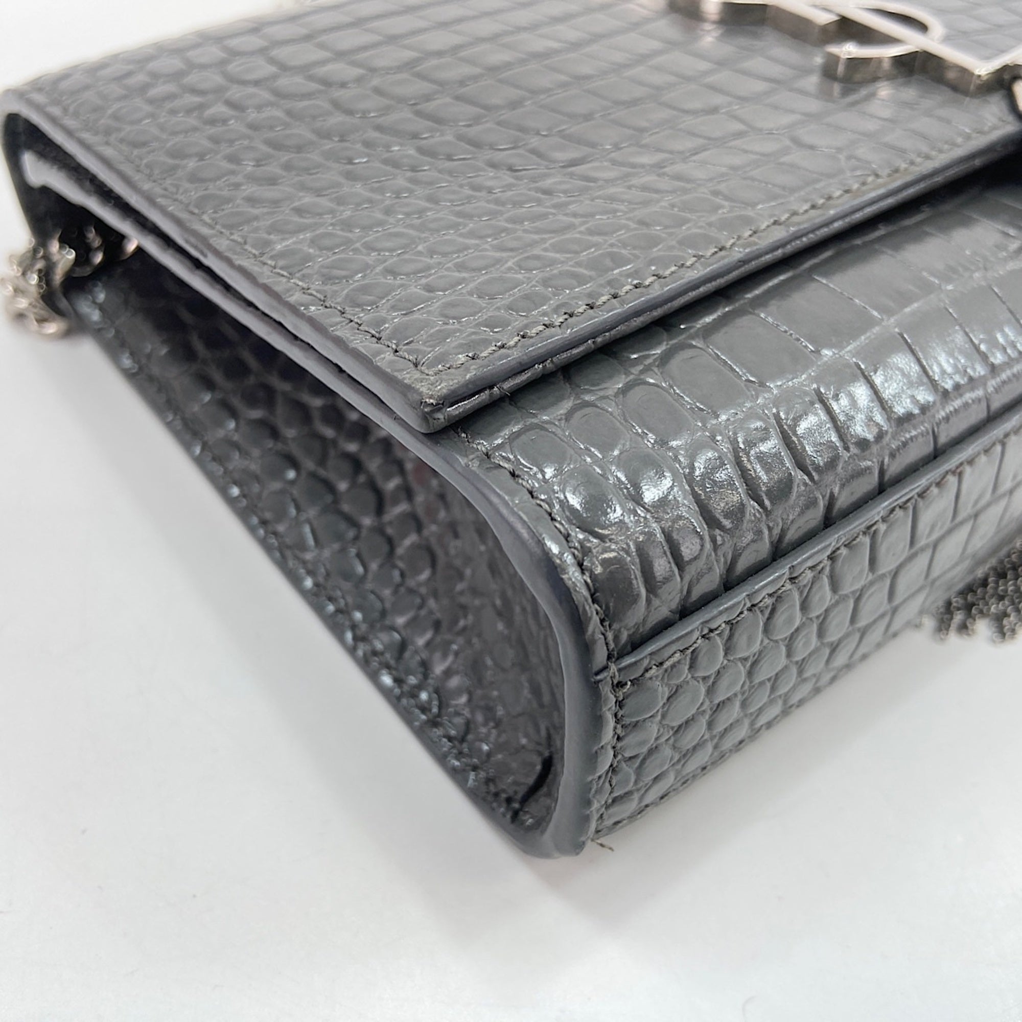 Yves Saint Laurent Gray Shoulder Bag (Pre-Owned)
