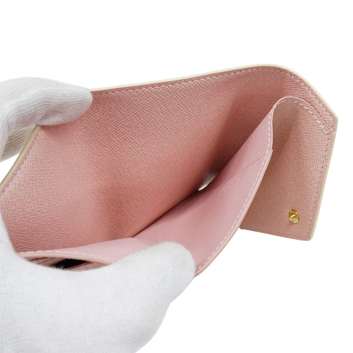 Louis Vuitton Ivory Damier Azur Wallet (Tri-Fold) (Pre-Owned)