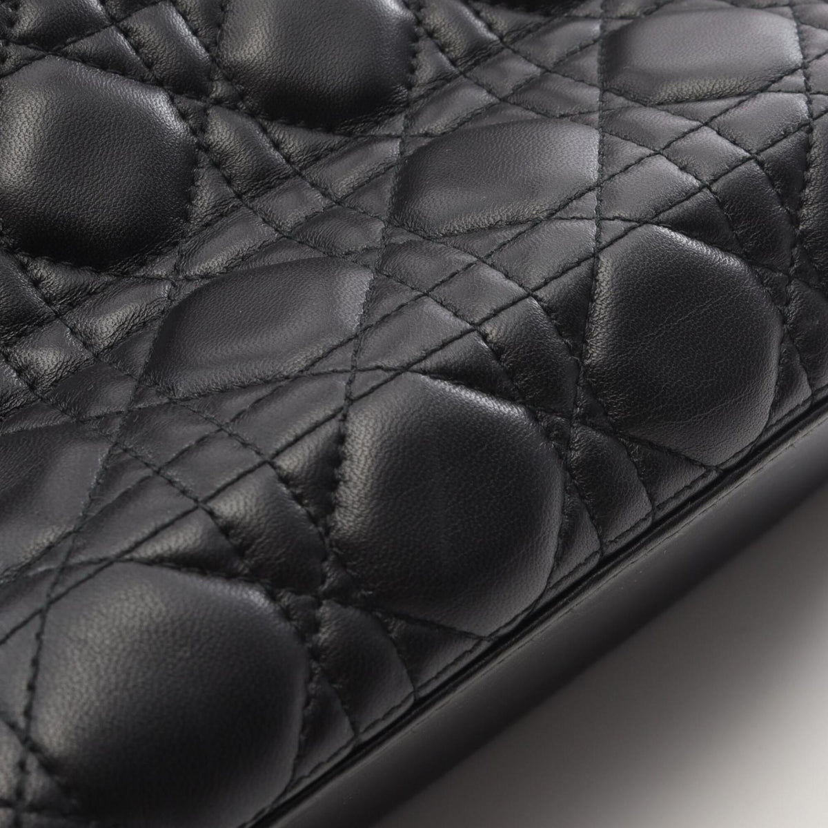 Christian Dior Black Leather Handbag (Pre-Owned)