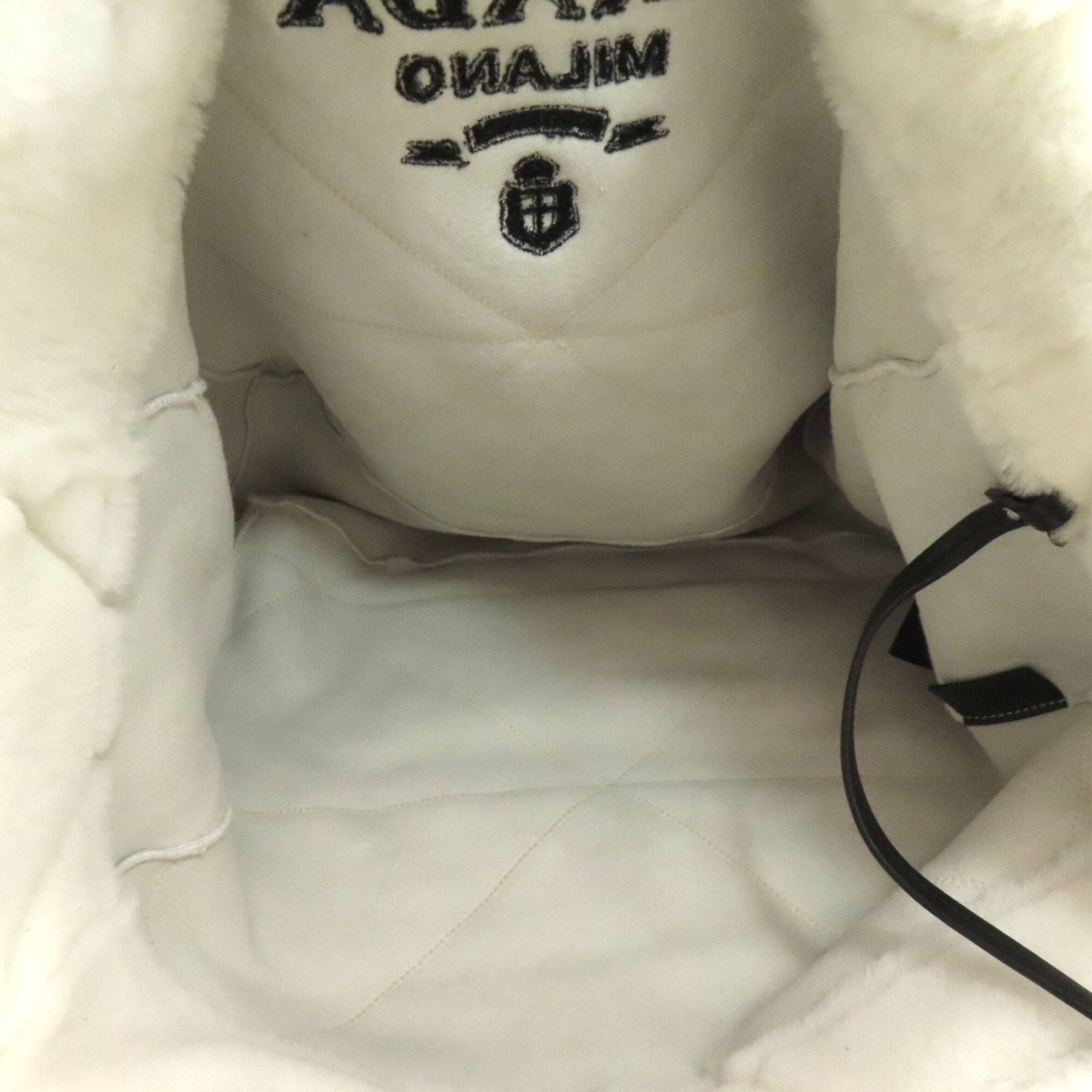 Prada White Leather Tote Bag (Pre-Owned)