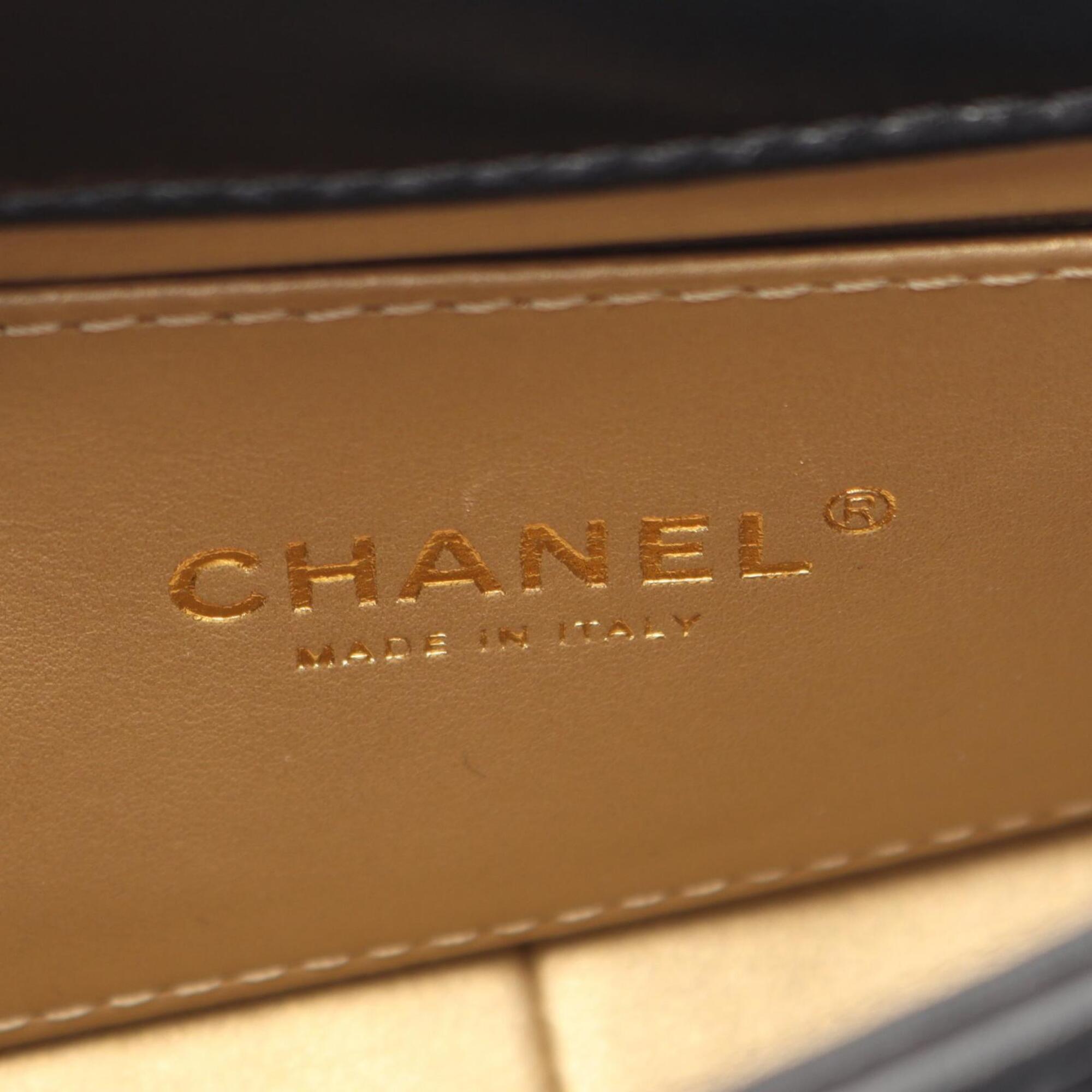 Chanel Black Leather Handbag Shoulder Bag (Pre-Owned)