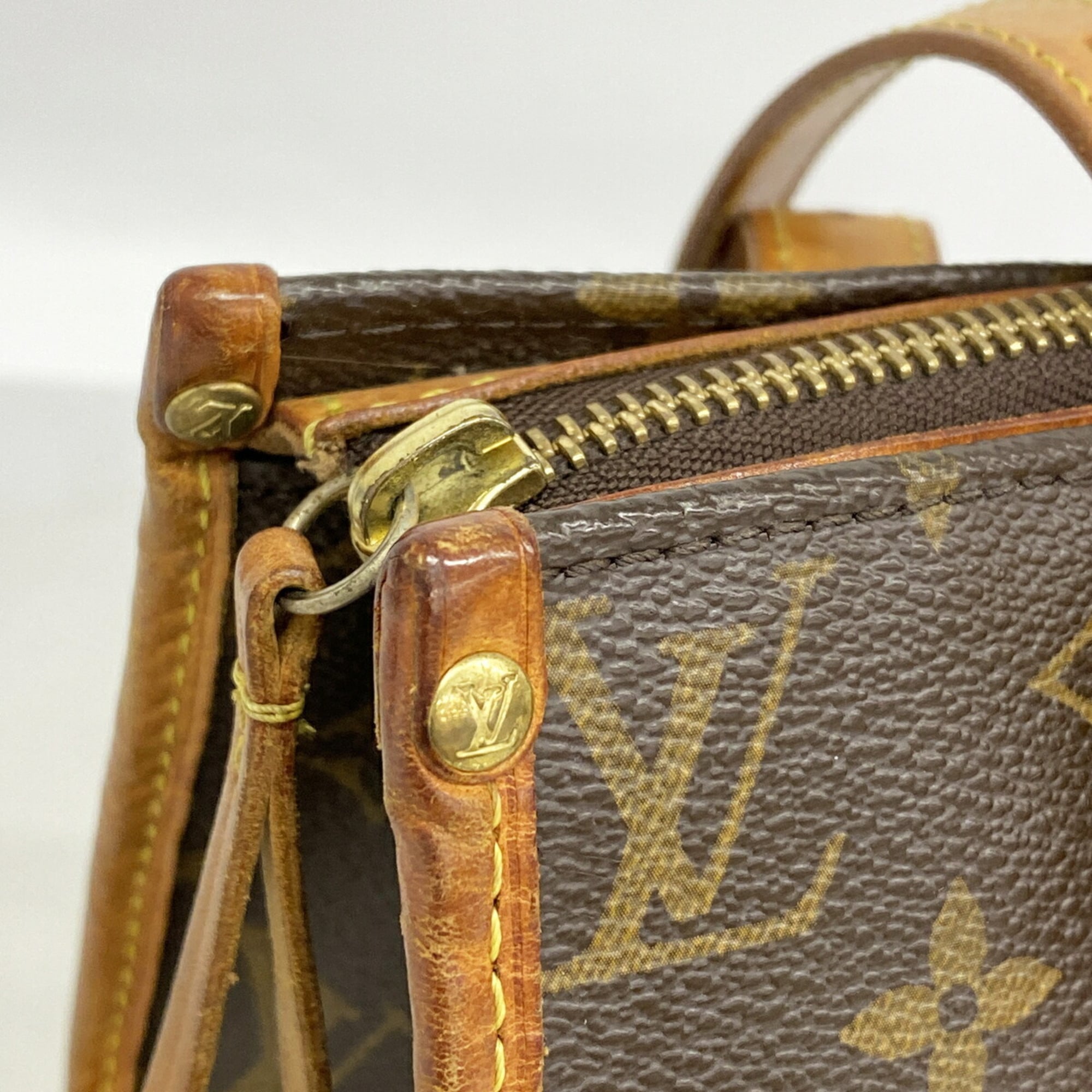 Louis Vuitton Brown Tote Bag (Pre-Owned)