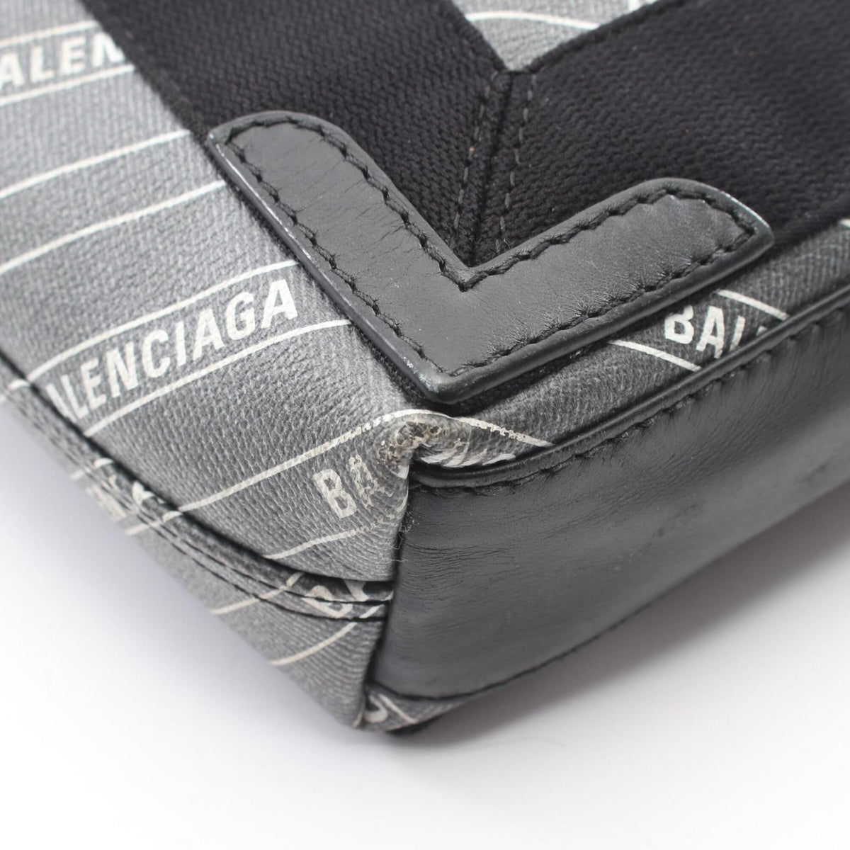 Balenciaga Black Coated Canvas Handbag Pouch (Pre-Owned)