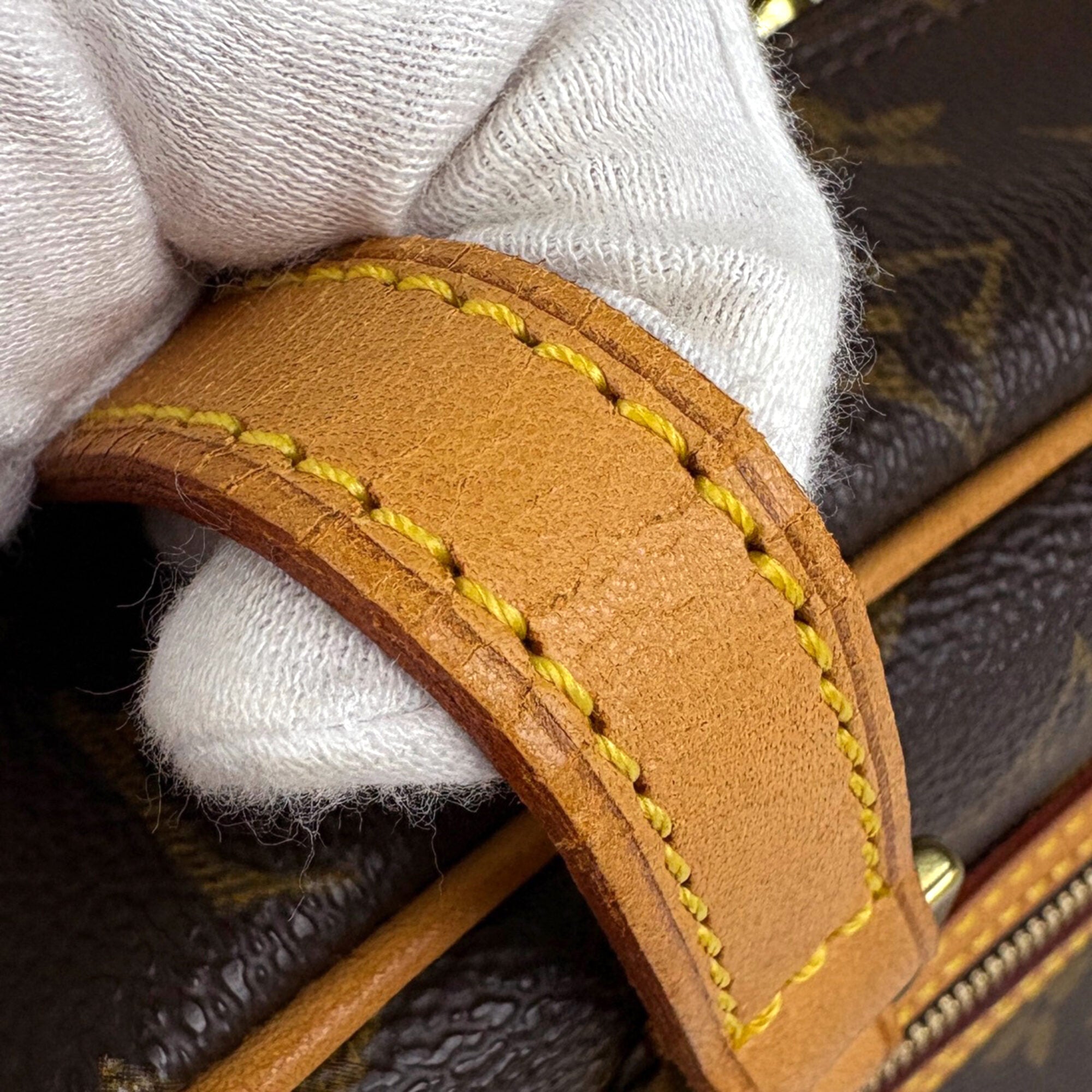 Louis Vuitton Monogram Brown Monogram Shoulder Bag (Pre-Owned)