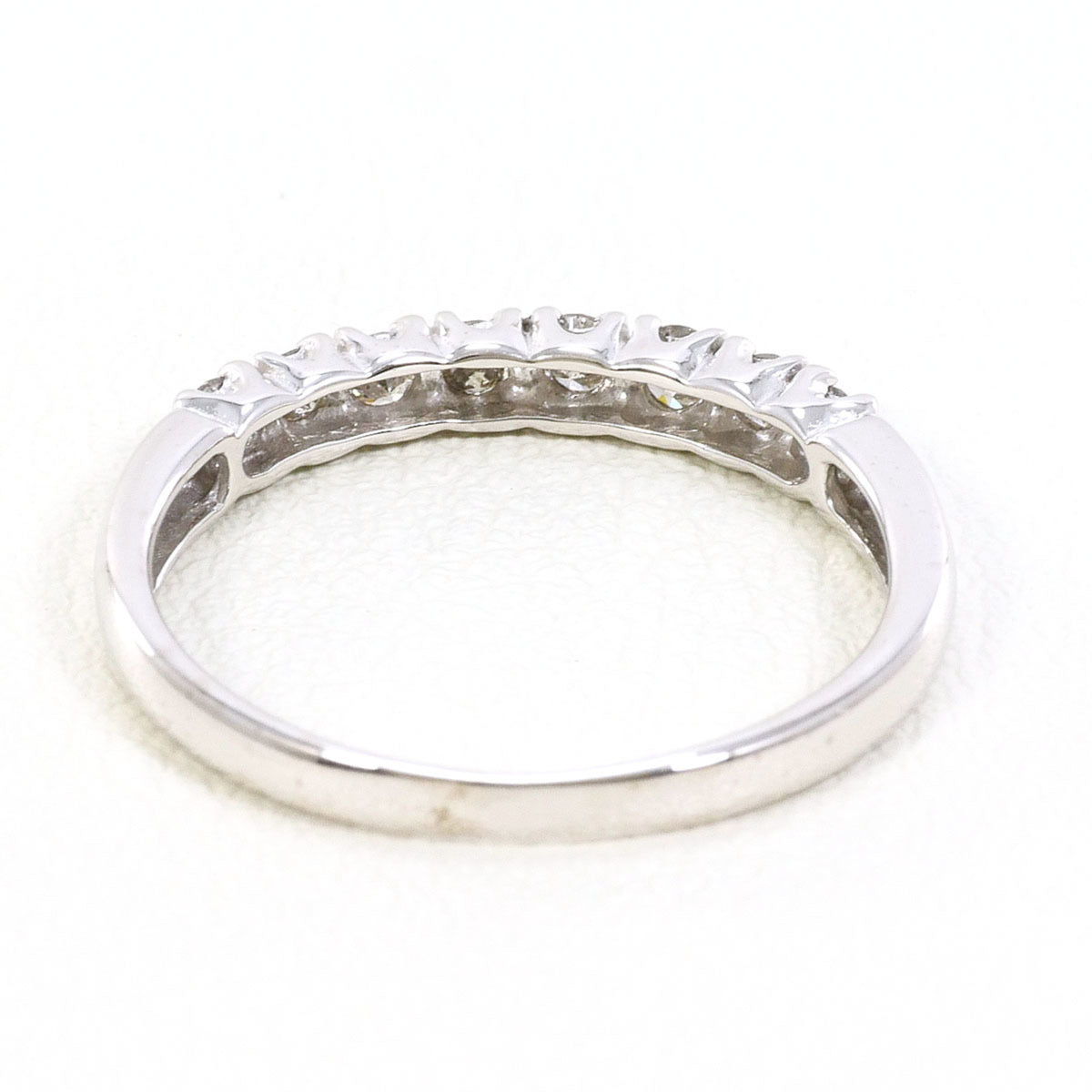 Unbranded White Gold White Gold (10K) Band Ring (Pre-Owned)