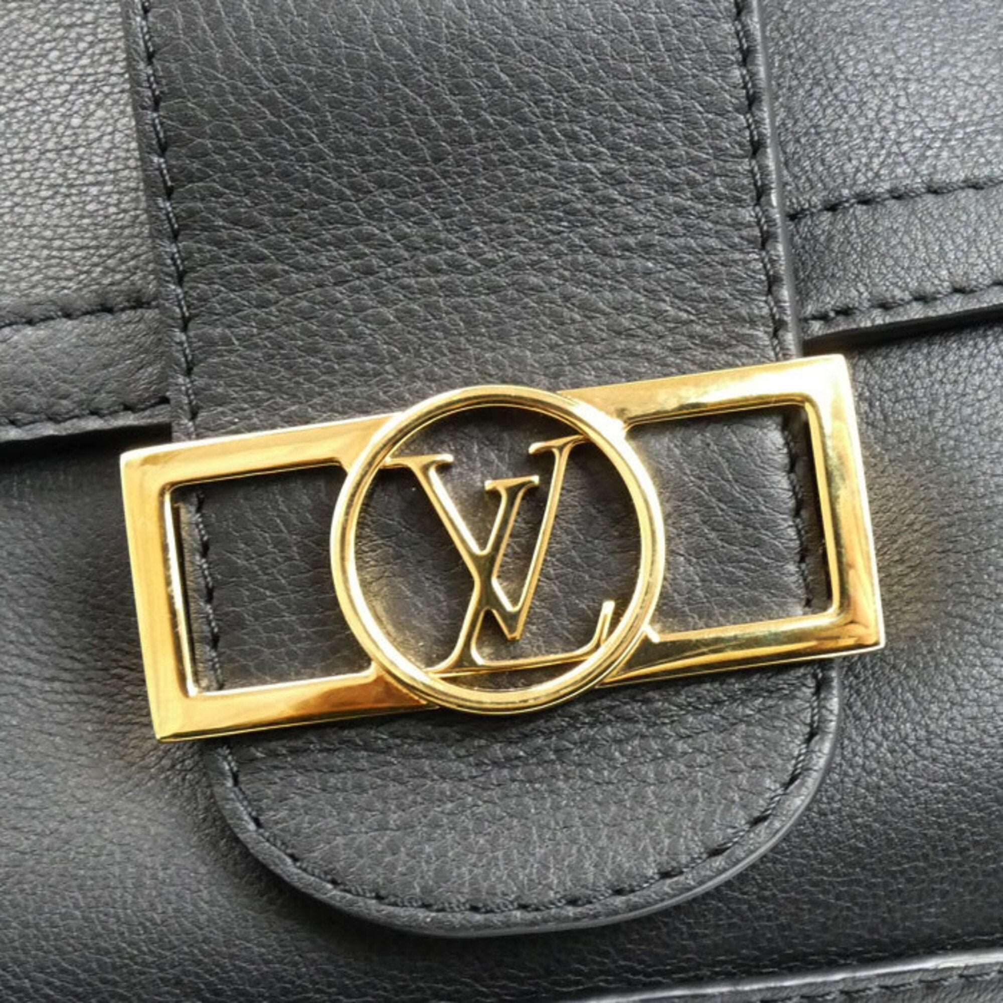 Louis Vuitton Black Leather Shoulder Bag (Pre-Owned)