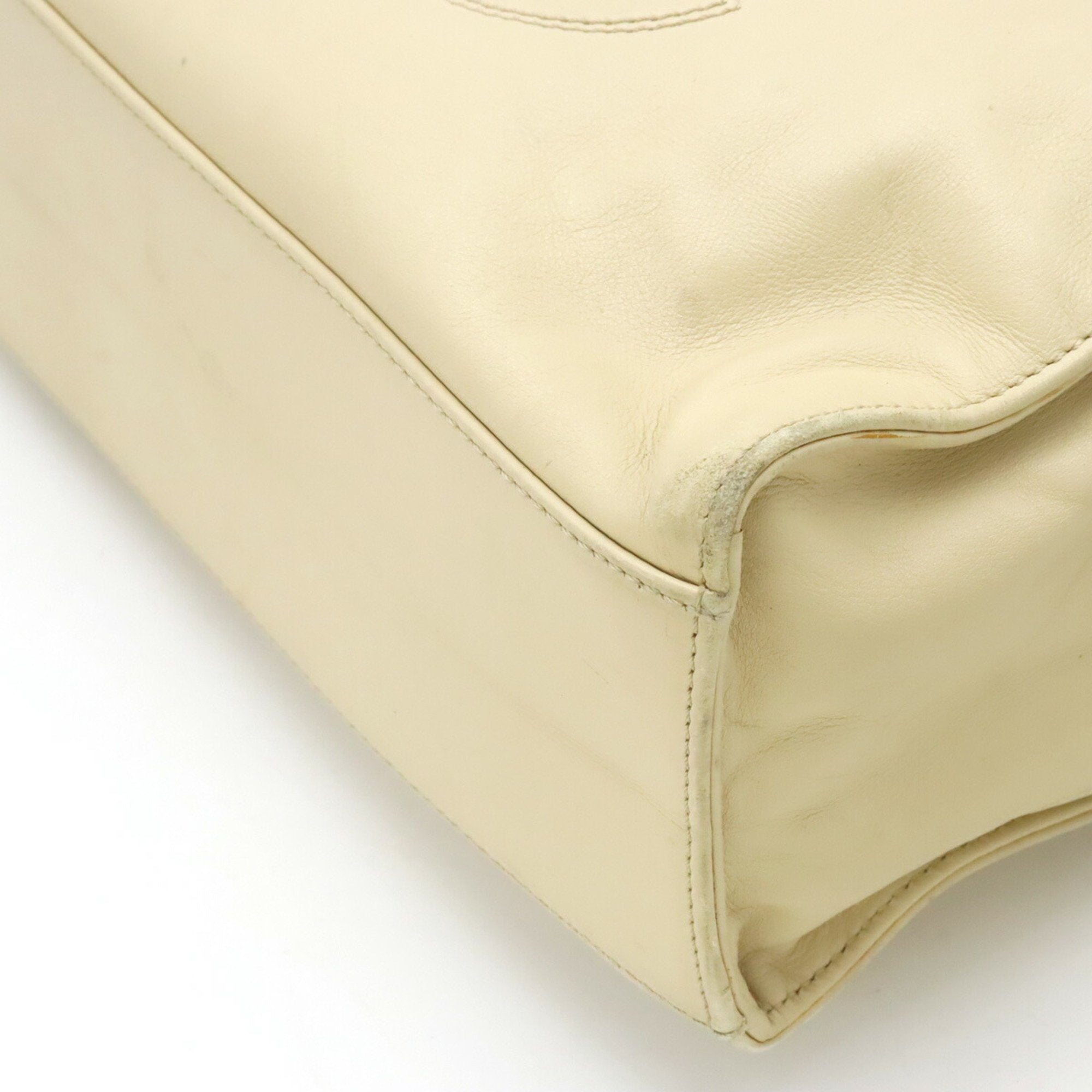 Chanel Light Beige Leather Tote Bag (Pre-Owned)
