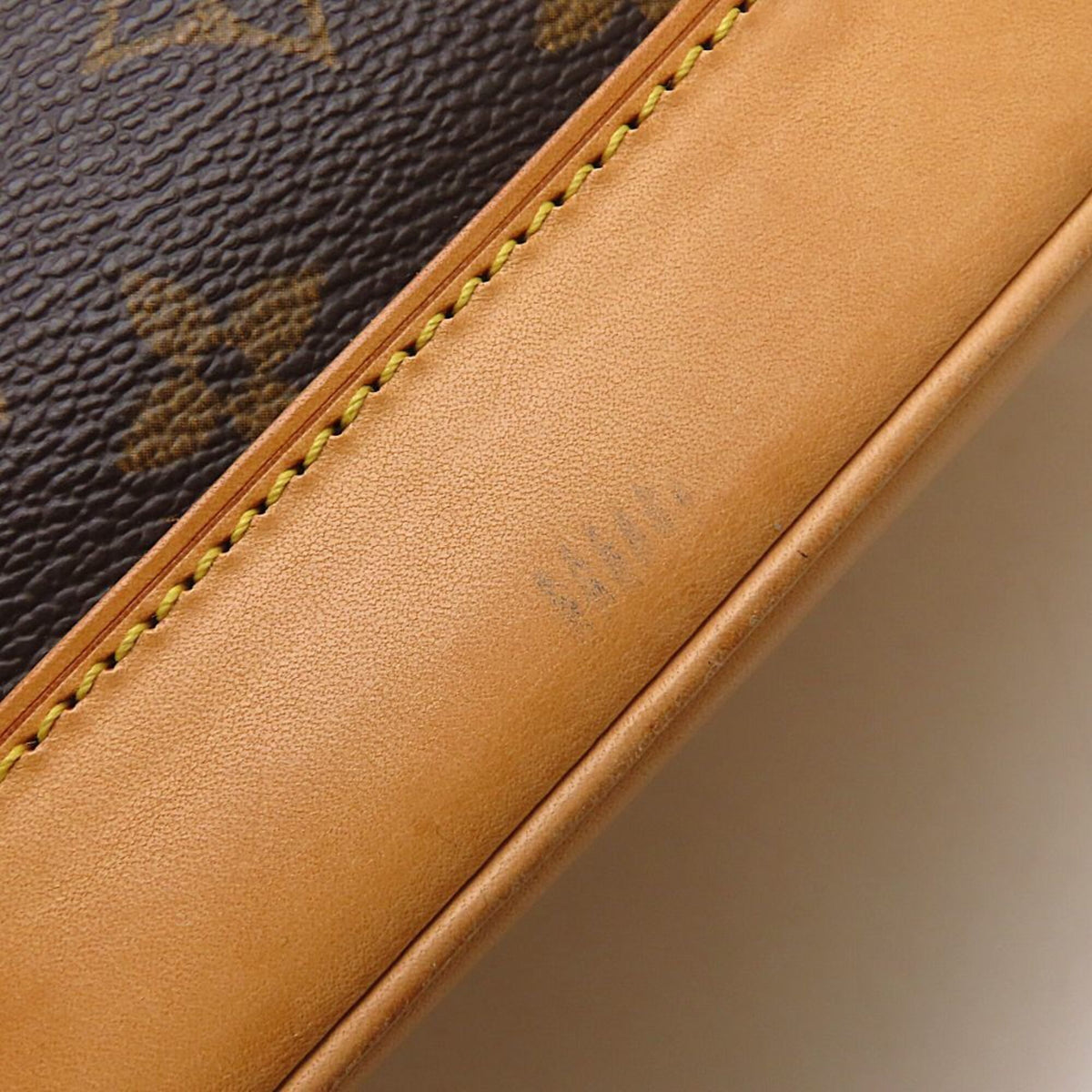 Louis Vuitton Brown Monogram Monogram Handbag (Pre-Owned)