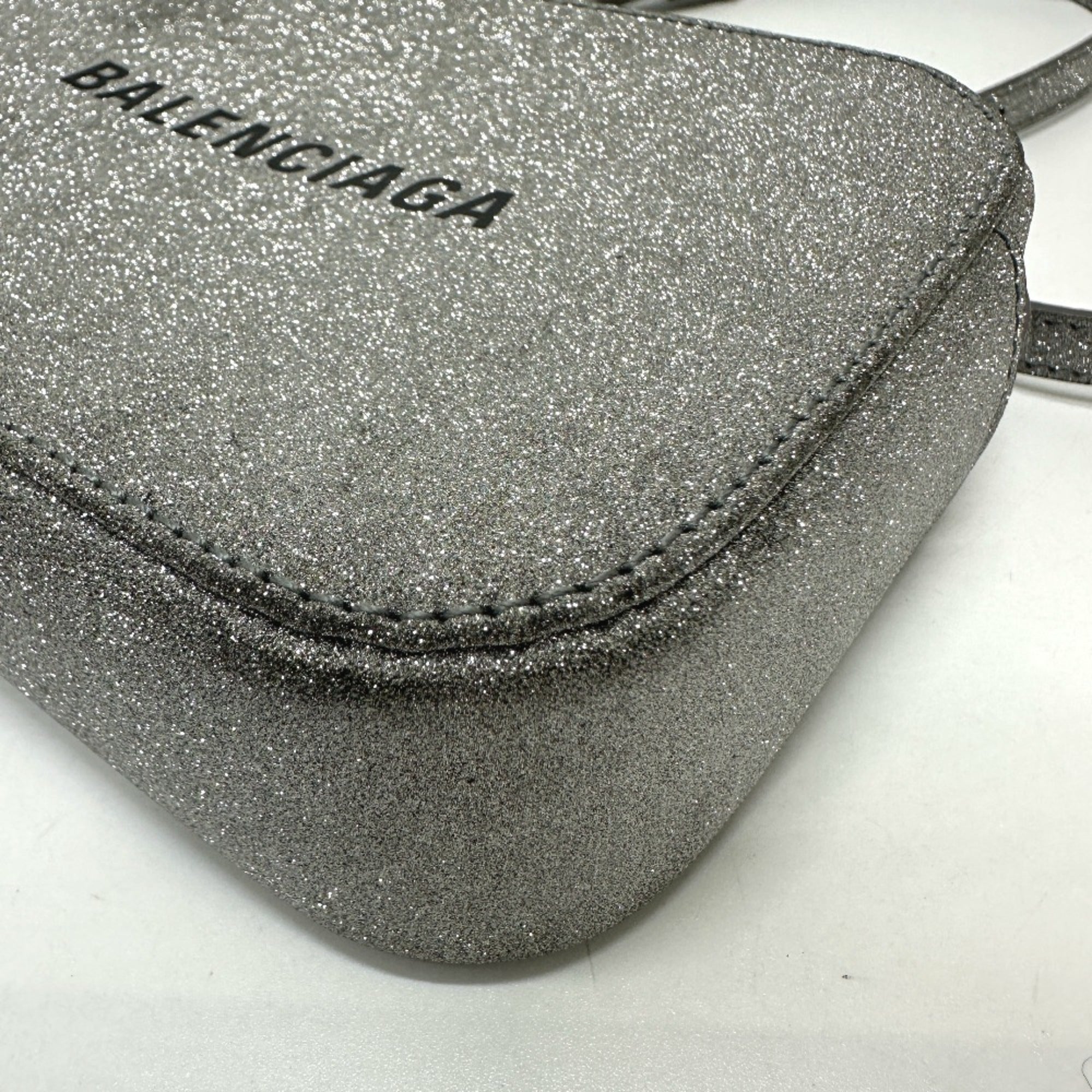 Balenciaga Silver Leather Shoulder Bag (Pre-Owned)