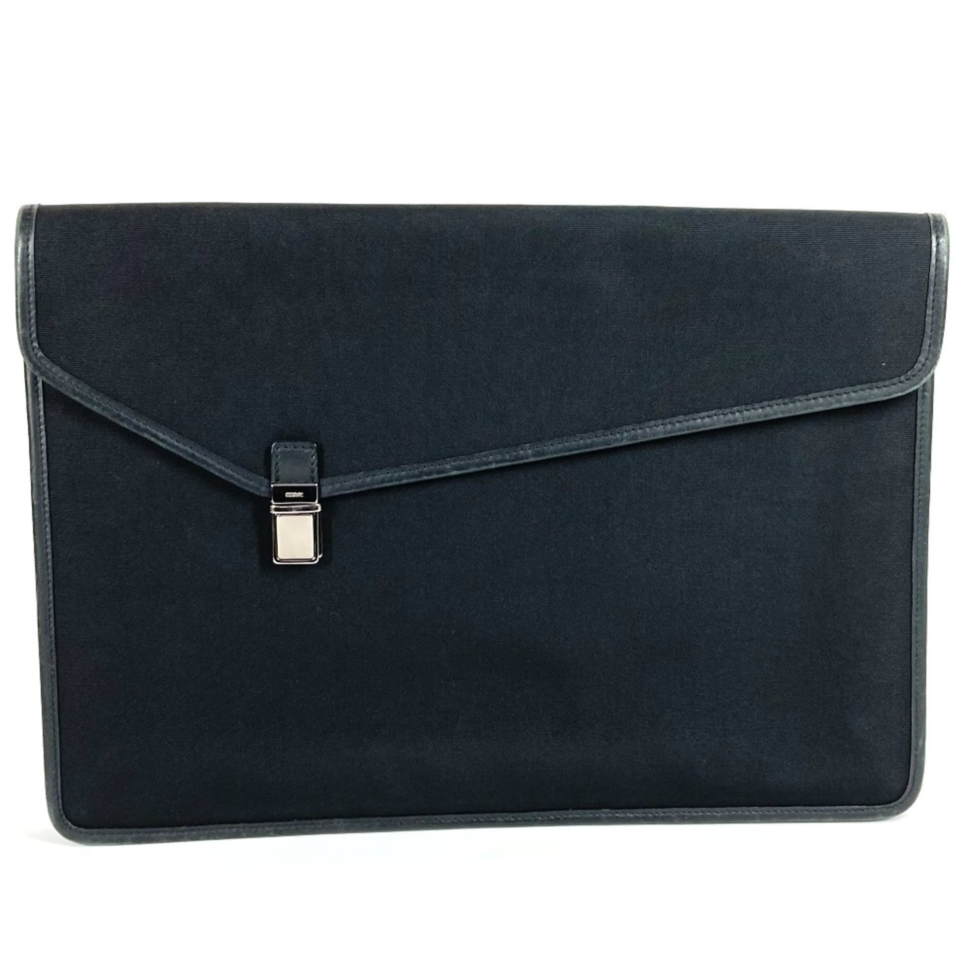 Gucci Black Nylon Clutch Bag Pouch (Pre-Owned)