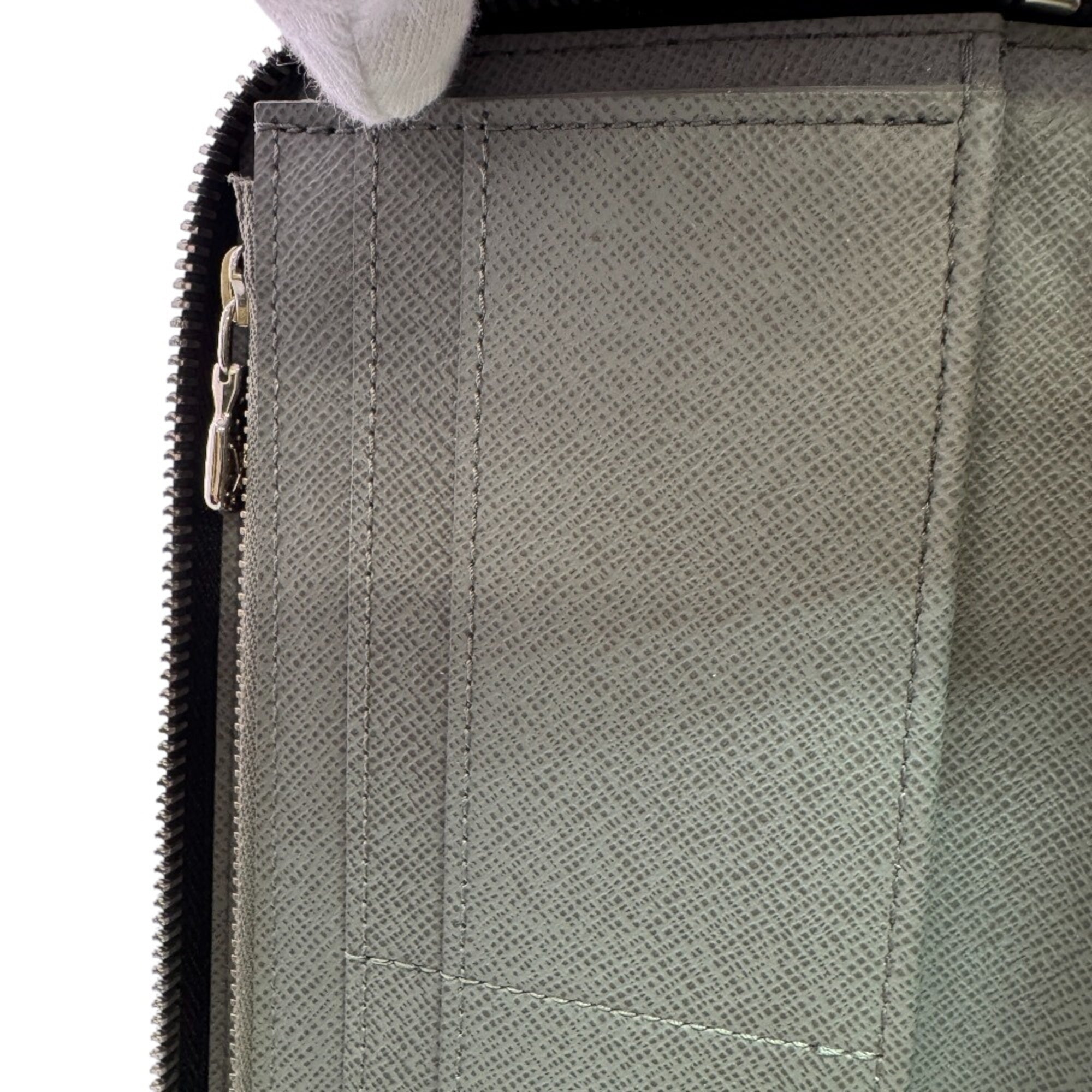 Louis Vuitton Black Gray Leather Long Wallet (Bi-Fold) (Pre-Owned)