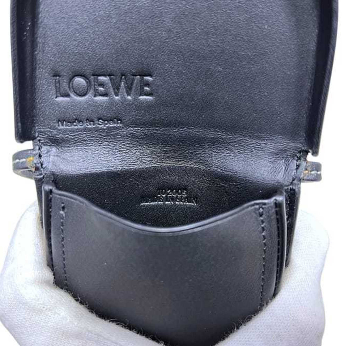 Loewe Black Leather Pochette Pouch (Pre-Owned)