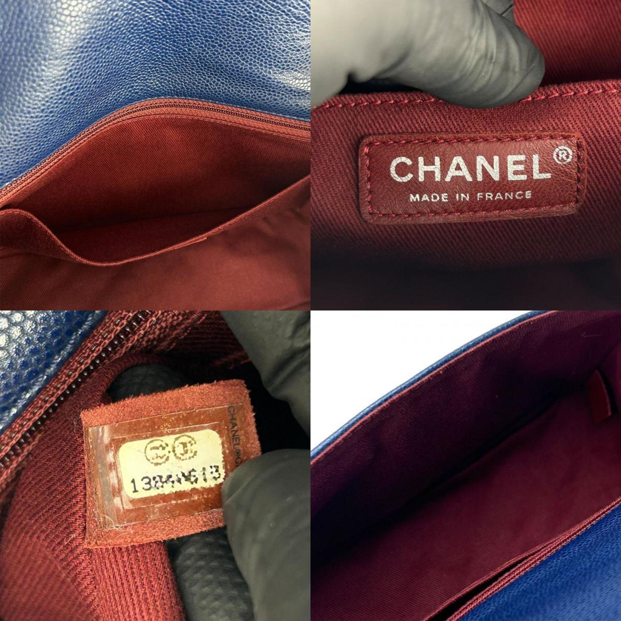 Chanel Matelasse Navy Grained Calfskin Shoulder Bag (Pre-Owned)