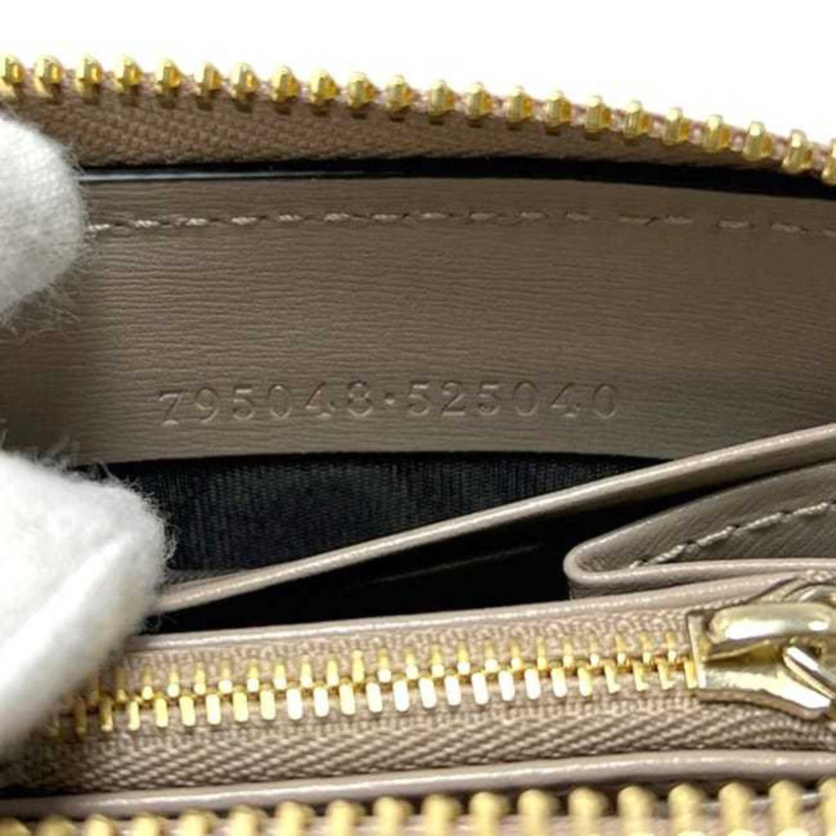 Gucci Beige Pvc Leather Long Wallet (Bi-Fold) (Pre-Owned)
