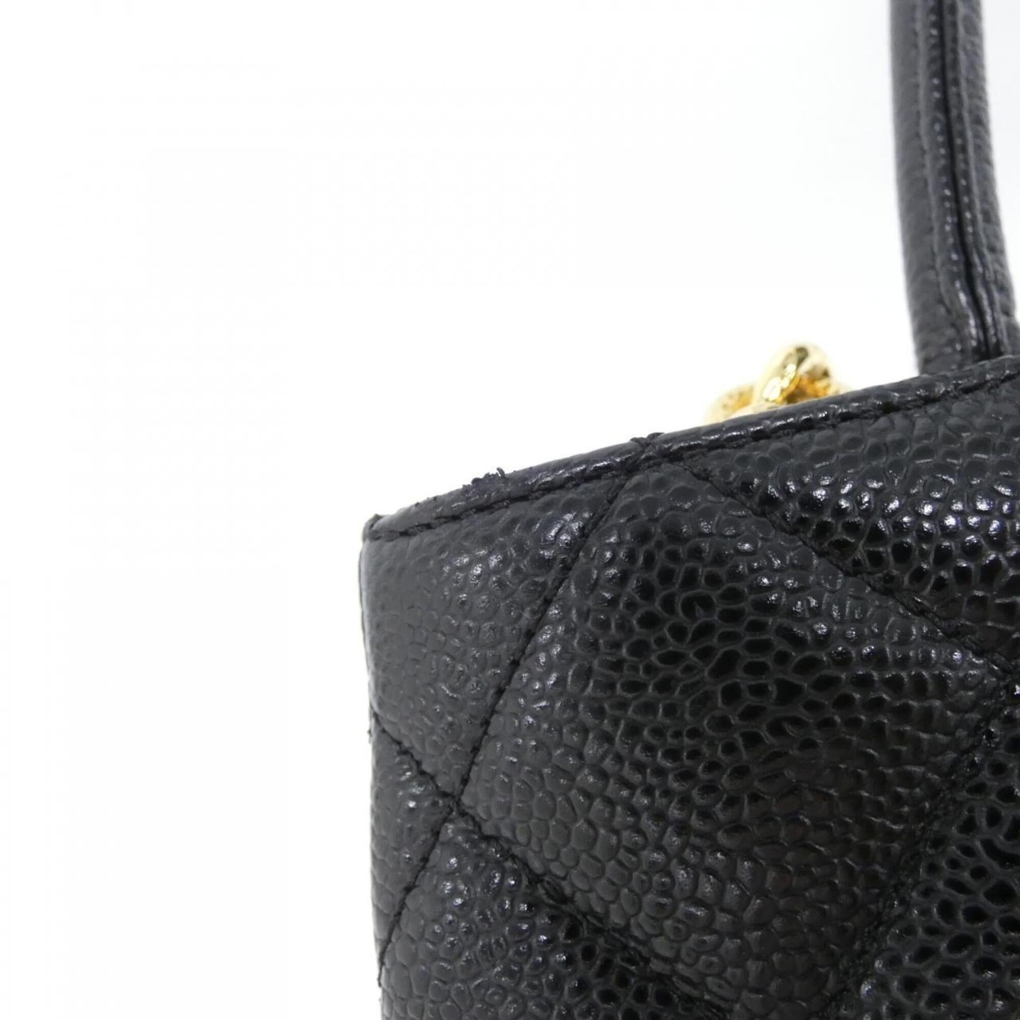 Chanel Black Grained Calfskin Handbag (Pre-Owned)