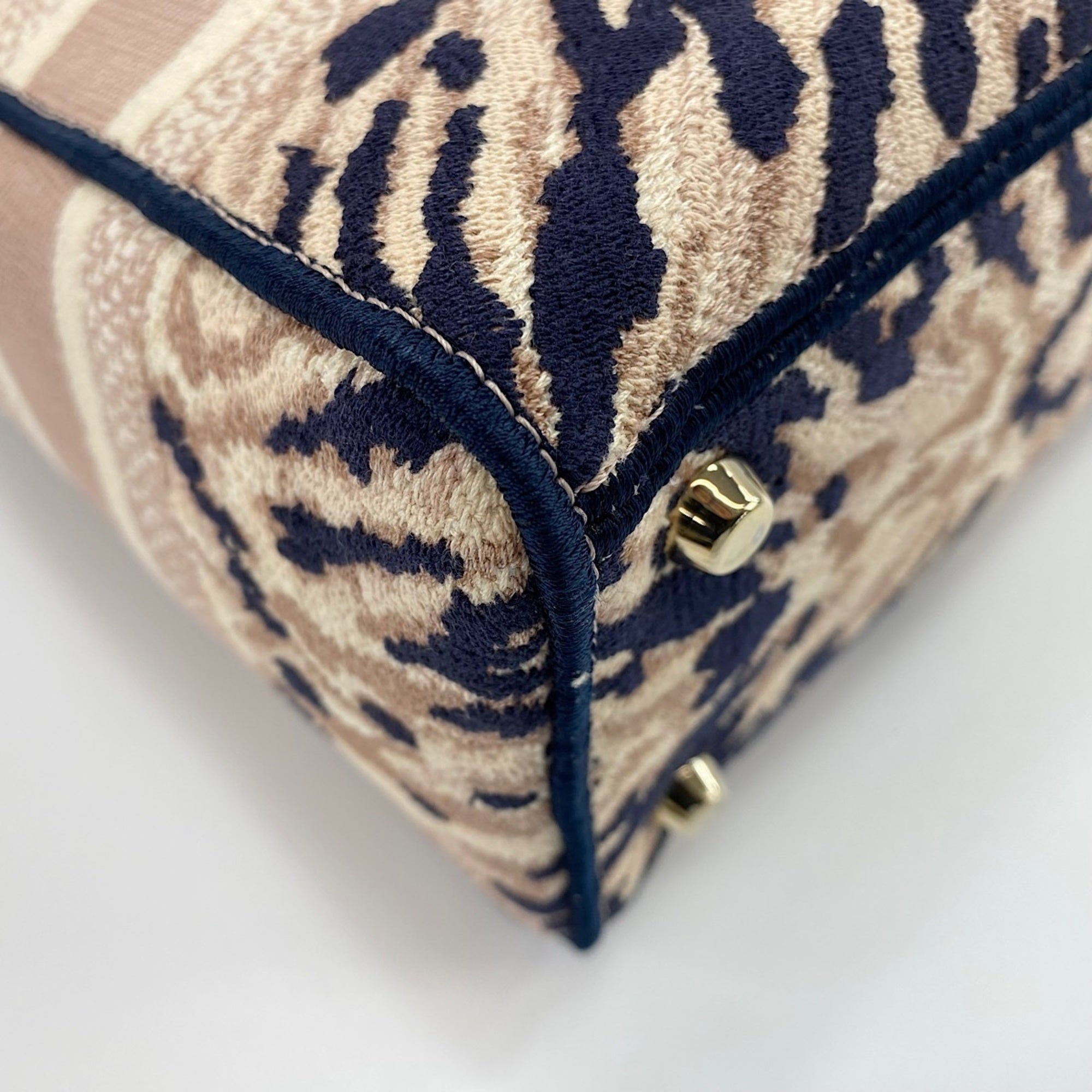 Christian Dior Pink Handbag (Pre-Owned)