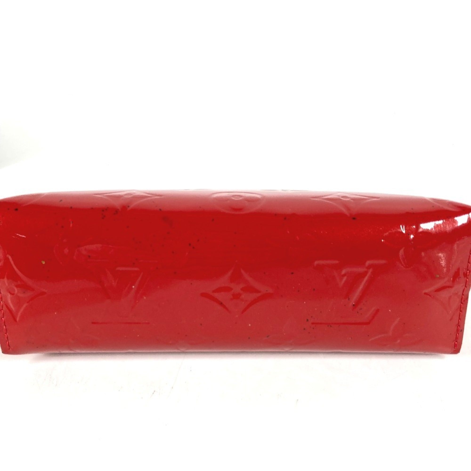 Louis Vuitton Pomme D'amour Red Color Monogram Vernis Canvas Handbag Pouch (Pre-Owned)