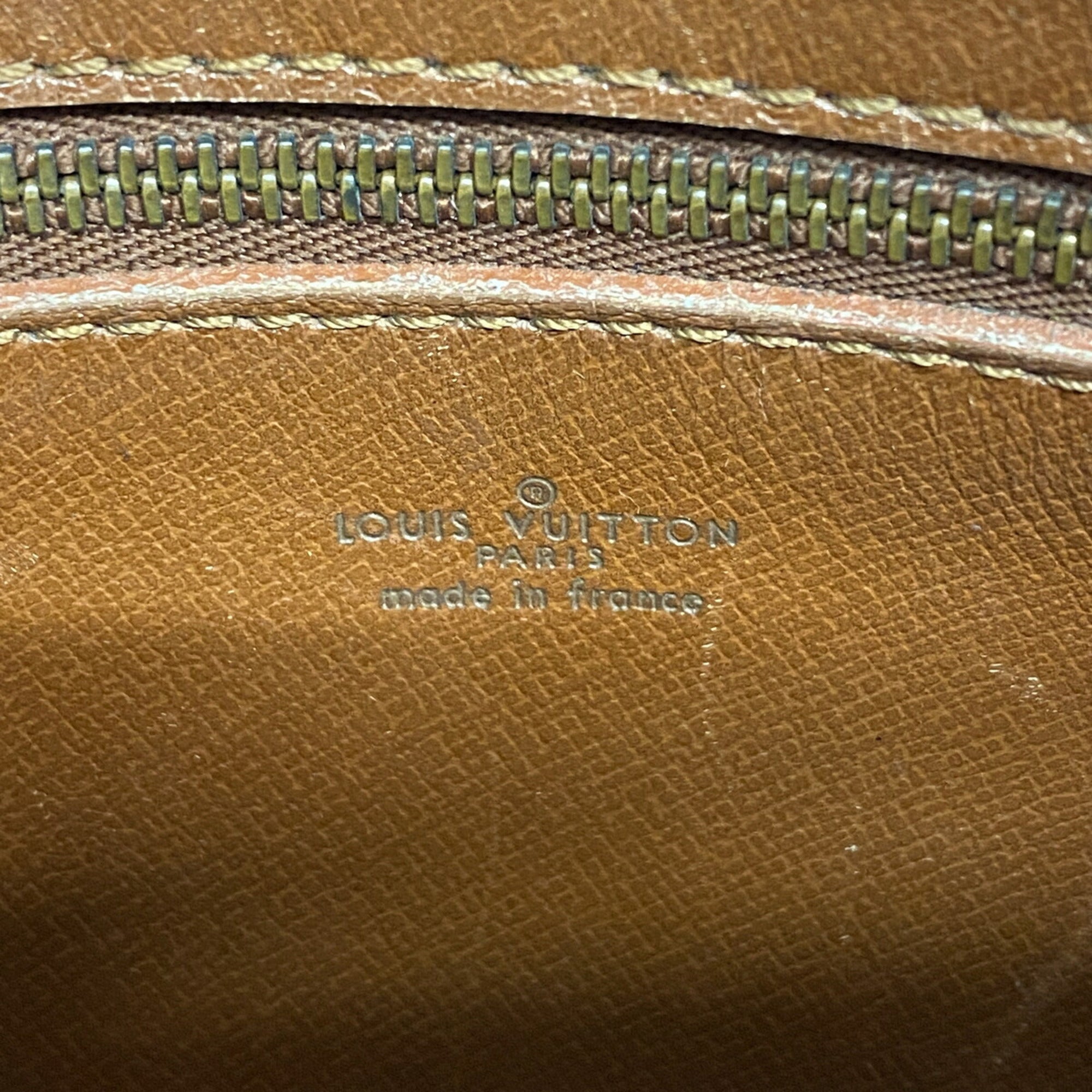 Louis Vuitton Brown Shoulder Bag (Pre-Owned)