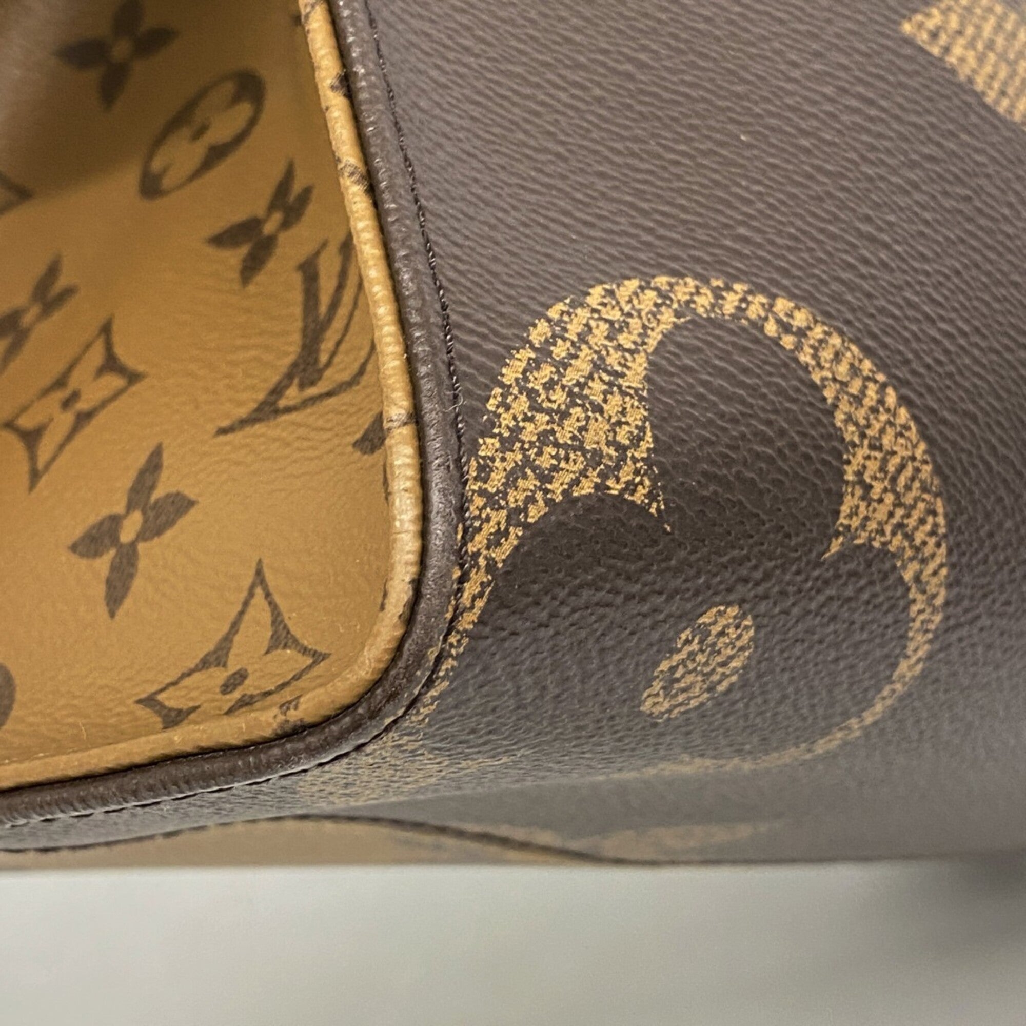 Louis Vuitton Brown Tote Bag (Pre-Owned)