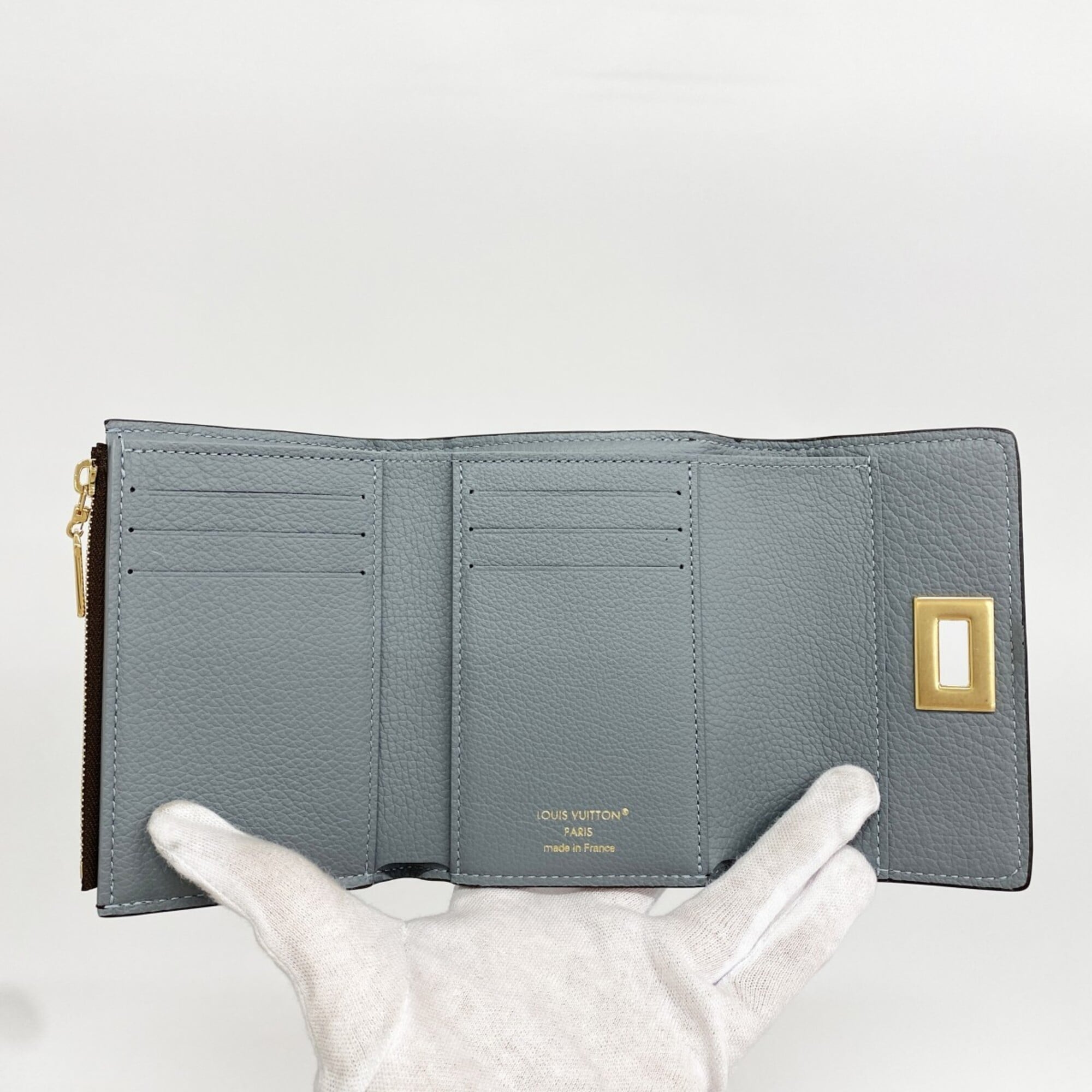 Louis Vuitton Grayish Wallet (Tri-Fold) (Pre-Owned)